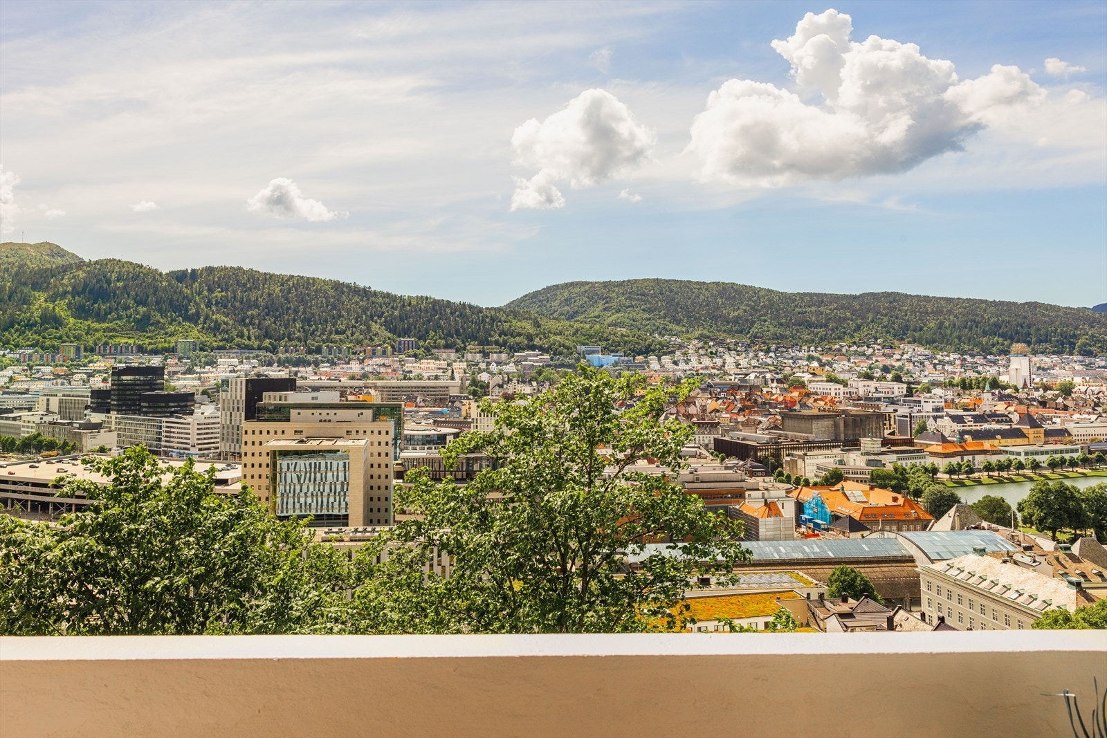 En sentral beliggenhet med kort vei til alt Bergen har å by på. Galleribilde