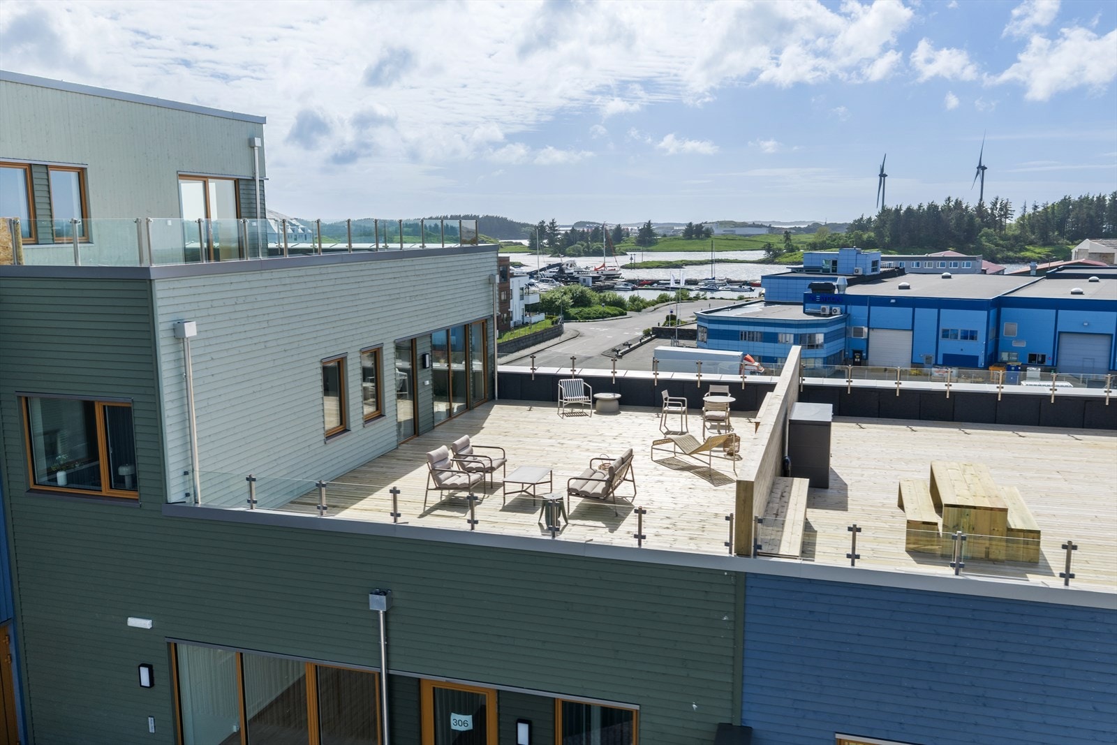 Takterrasse med utgang fra stuen Galleribilde