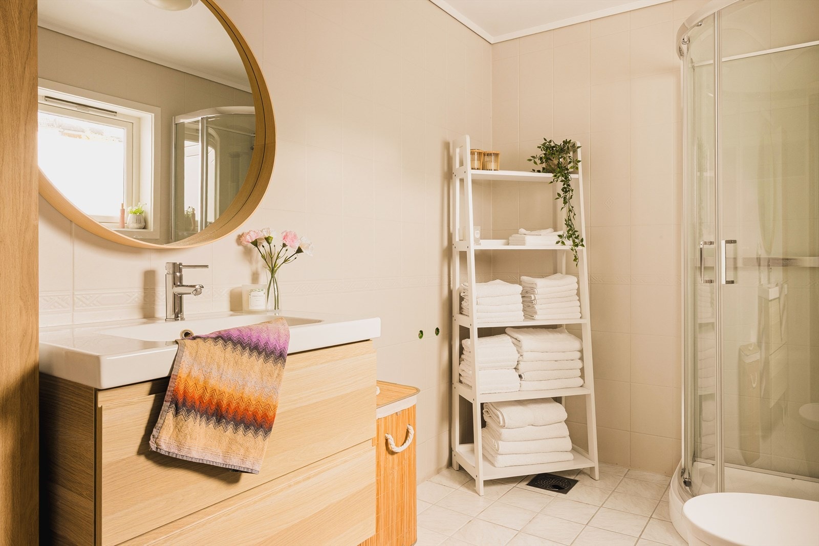 - Badet har varmekabler i gulvet - Galleribilde