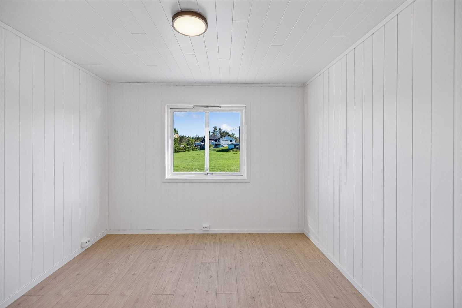 Rommet er praktisk plassert i nærheten av badet i samme etasje. Galleribilde