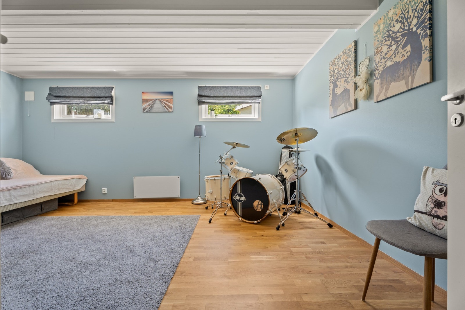 Innredet rom på 21 kvm. Dette er perfekt for kjellerstue. Galleribilde