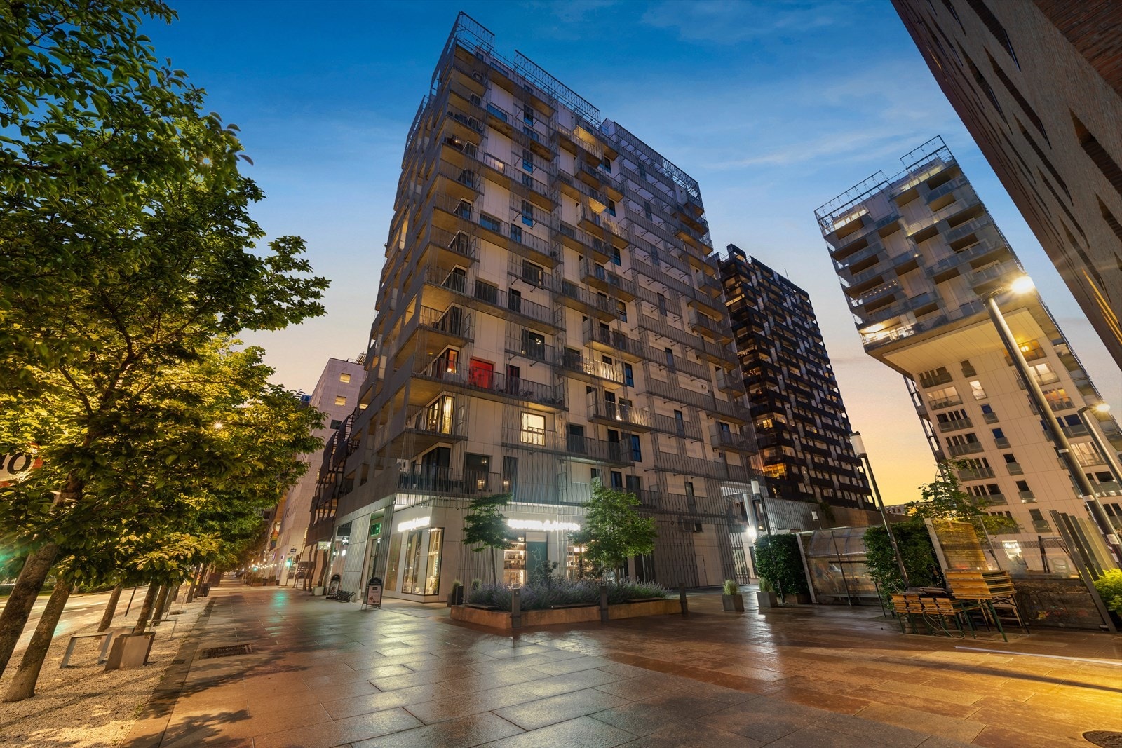 Bygget er tegnet av anerkjente Lund Hagem Arkitekter AS som er kjent for sitt karakteristiske og tidløse design Galleribilde