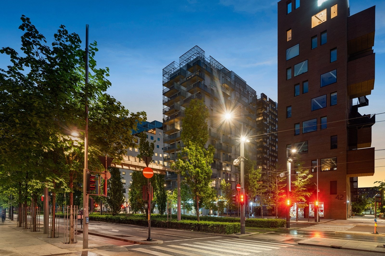 Meget sentralt beliggende med kort gangavstand til Oslo S, Middelalderparken, Operahuset og Munchmuseet Galleribilde