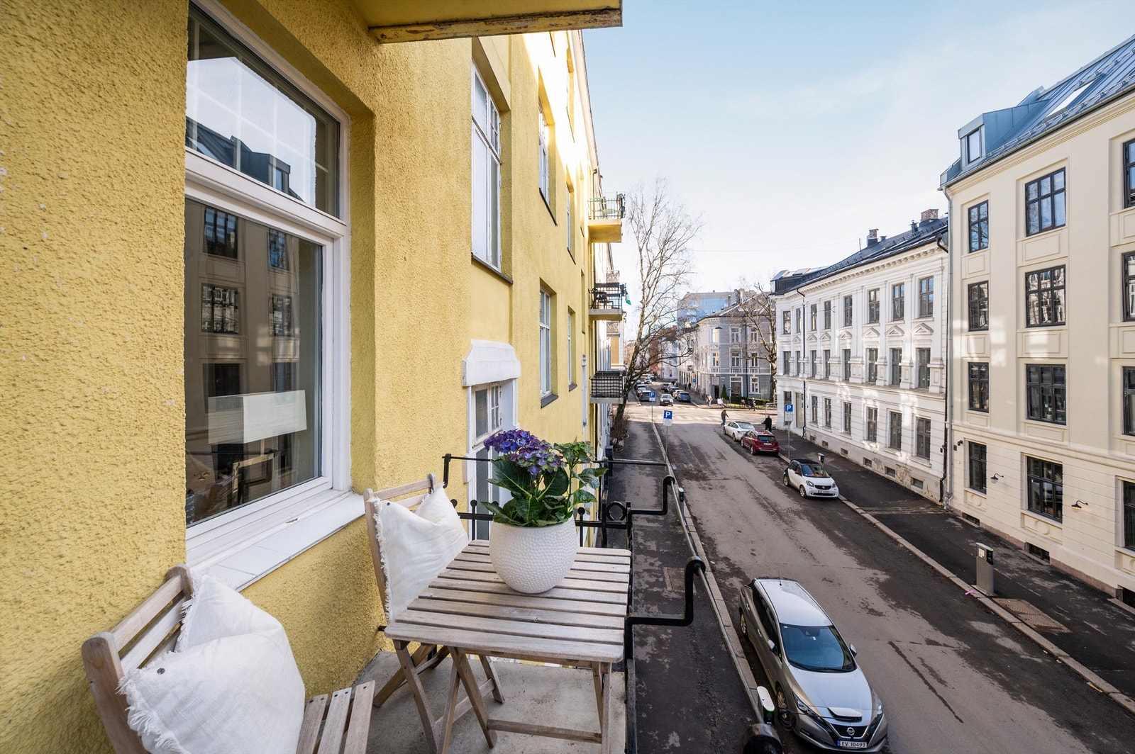 Ole Vigs gate er en tilbaketrukket og rolig gate, samtidig som du har umiddelbar nærhet til alt Majorstuen tilbyr. Galleribilde