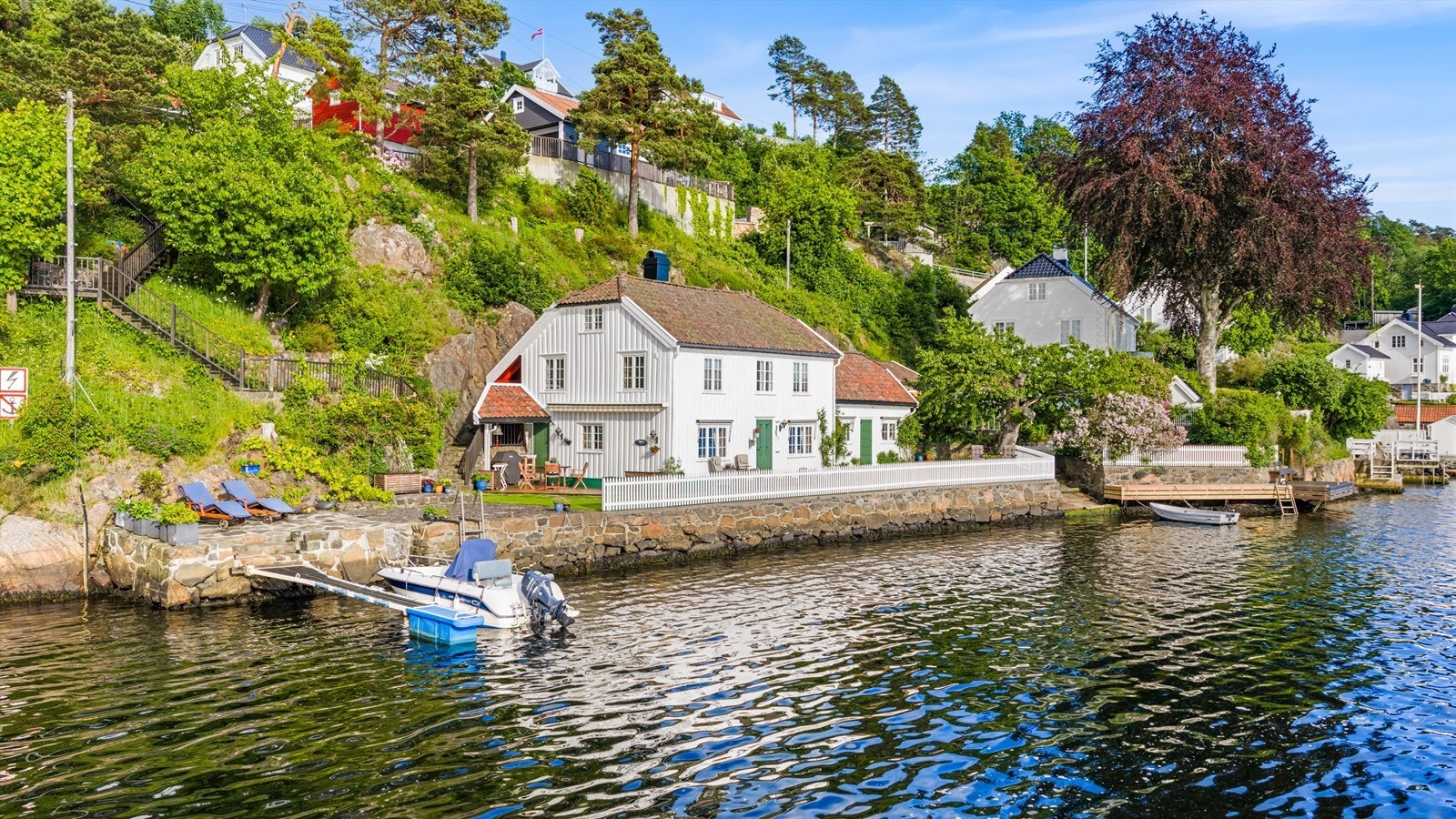Huset er godt vedlikeholdt med flere originale tømmervegger og materialer fra sin opprinnelse.
Foto: Sørvær Media Galleribilde