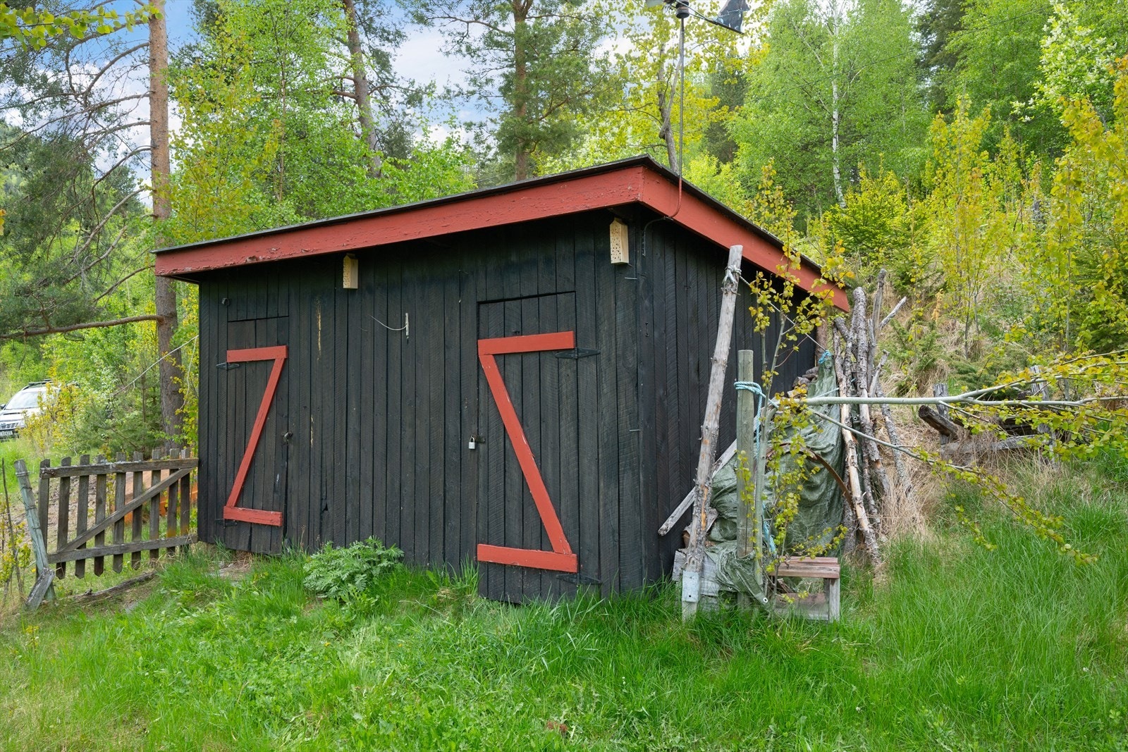 Bod med oppbevaringsmuligheter. Galleribilde