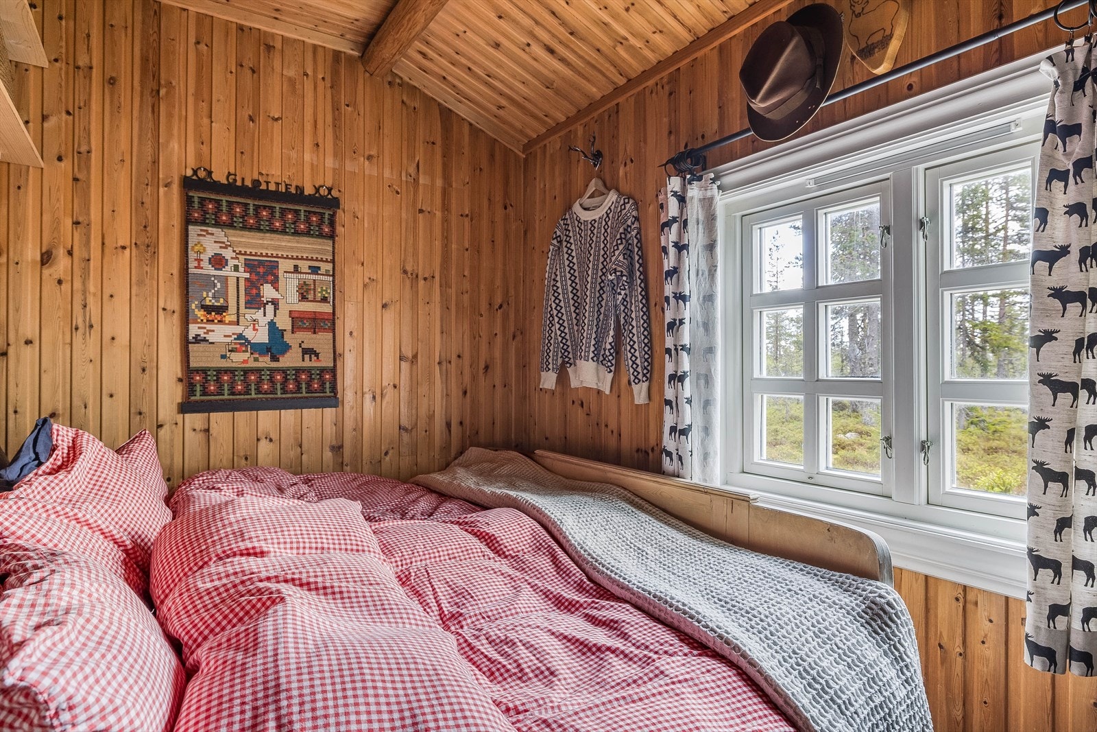 Soverom 2 har også plass til dobbeltseng. Galleribilde