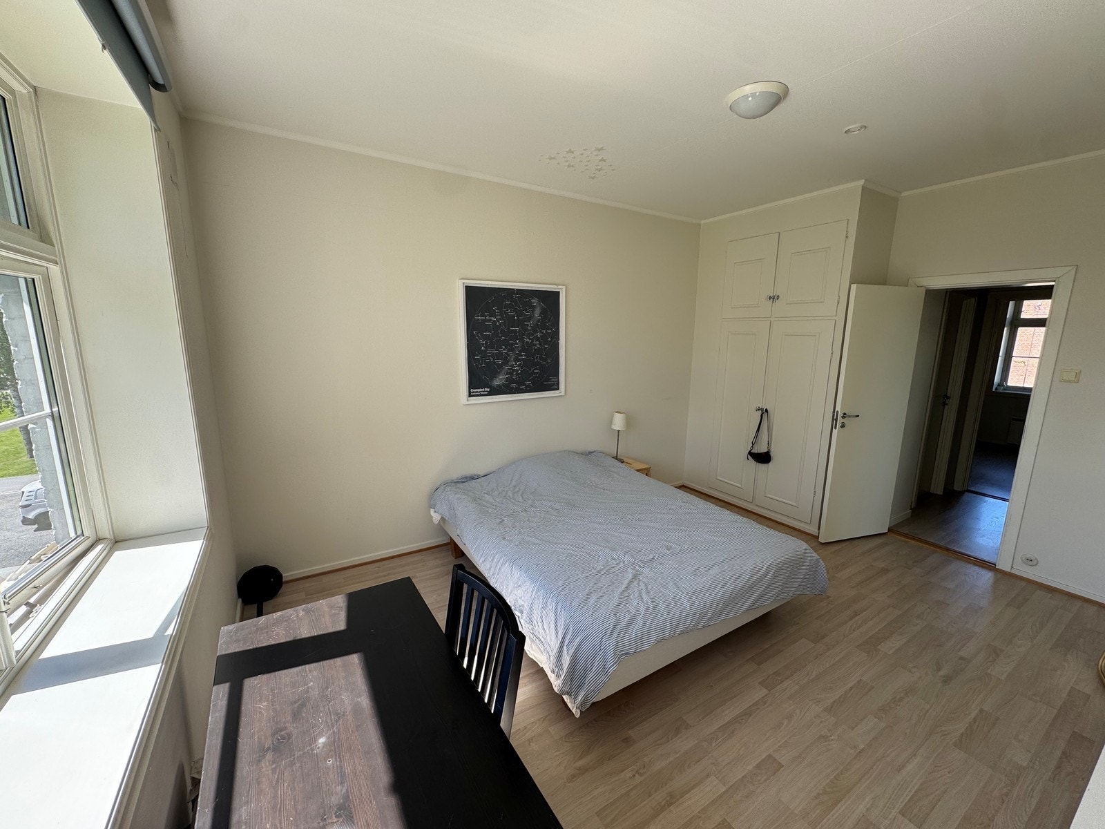 Soverom 1 har plass til dobbeltseng. Galleribilde