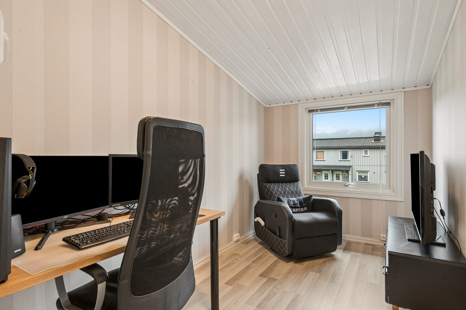 Det tredje soverommet egner seg godt som barnerom, gjesterom eller kontor. Galleribilde