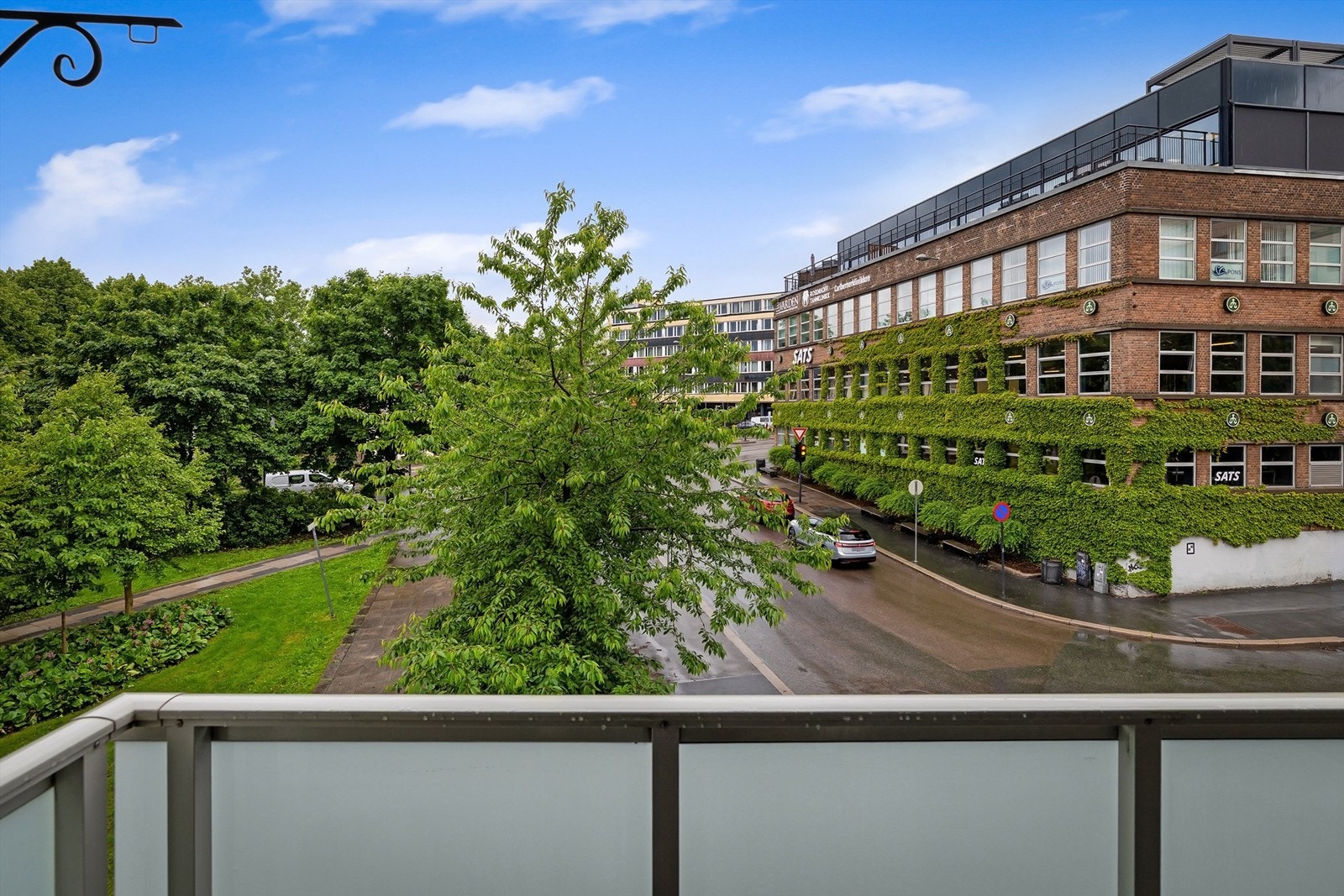 Utsikt fra balkong Galleribilde