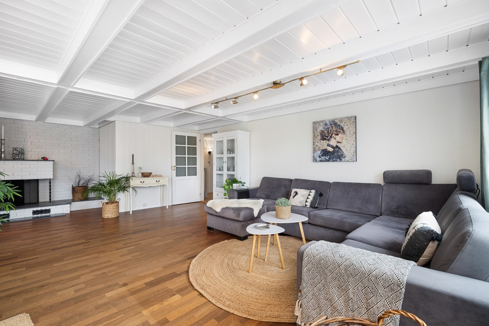 Her kan både sofagruppen, spisebordet og godstolene ha sin naturlige plass. Galleribilde