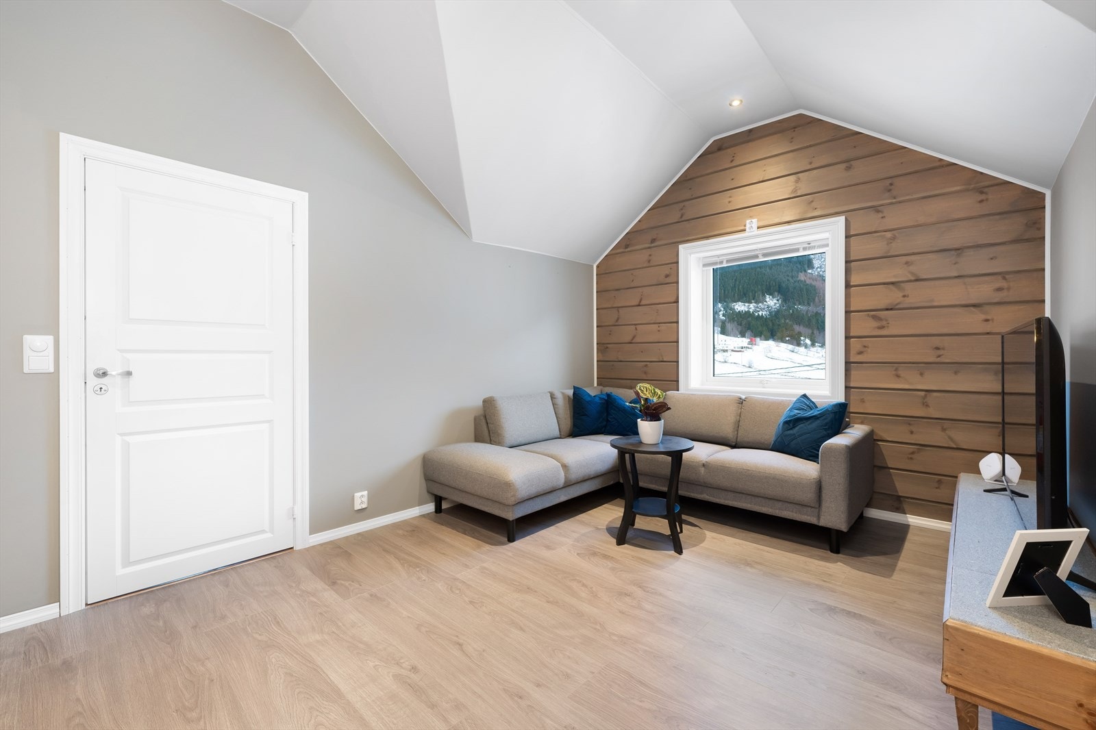 Loftstue Galleribilde