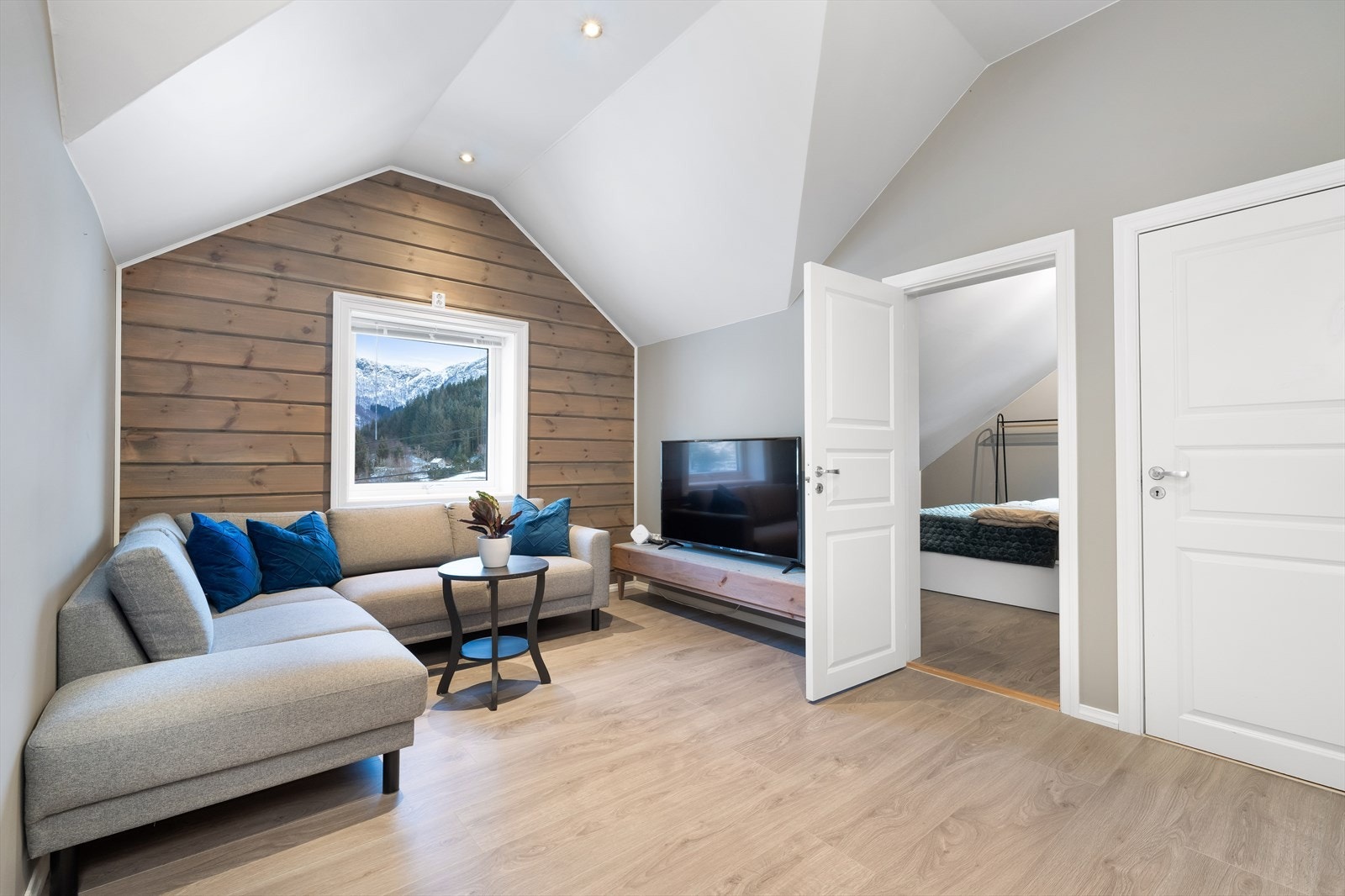 Loftstue Galleribilde
