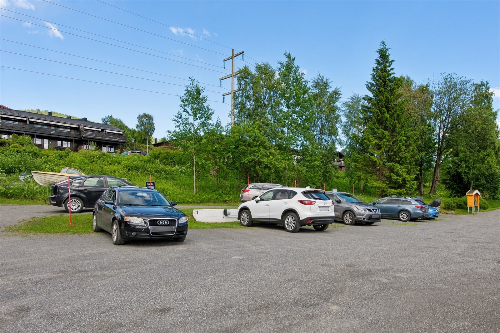 Fast parkeringsplass tilhører andelen. Galleribilde