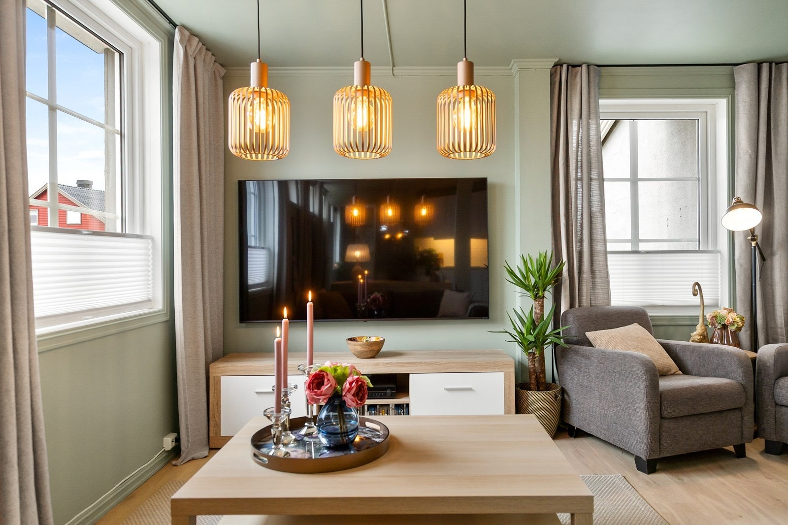 Vinduene i leiligheten er hovedsakelig fra 2018 og har 2-lags glass. Galleribilde