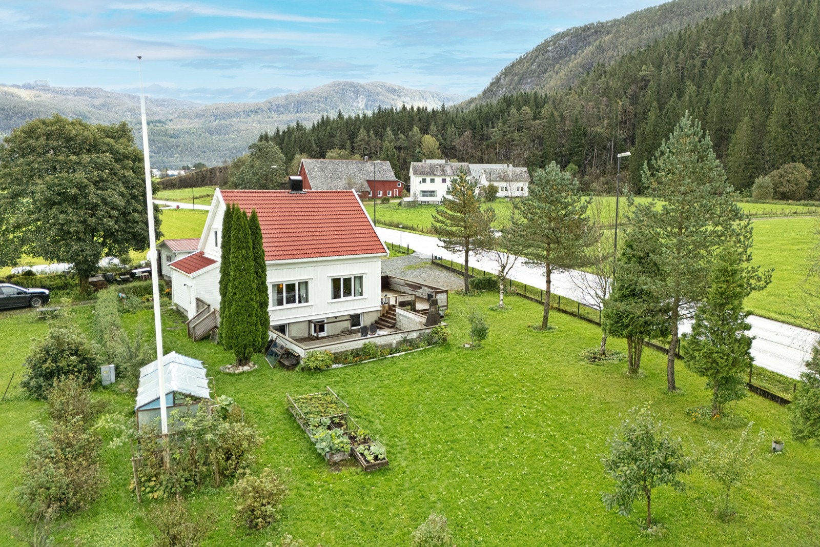 Velkommen til Birkelandsvegen 52! Galleribilde
