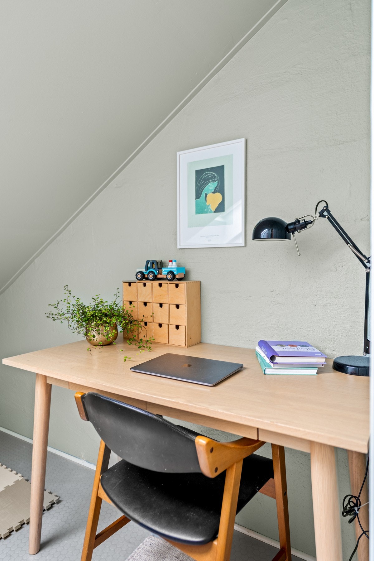 Plass til skrivebord. Galleribilde