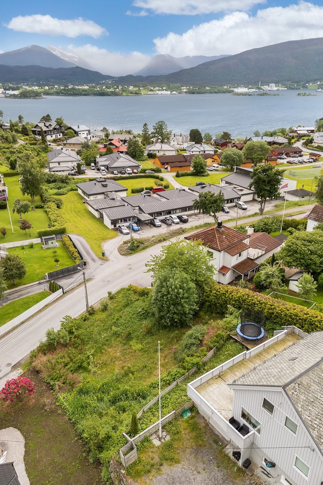 Kjekke Fjordstien ligger også like ved med muligheter for flotte turstier til Geileberga. Galleribilde