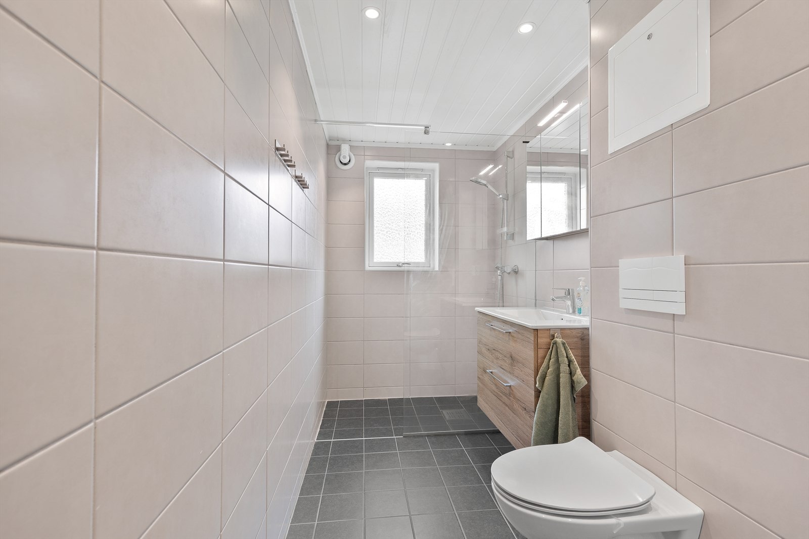 Badet er pusset opp i 2021 i regi av borettslaget. Galleribilde