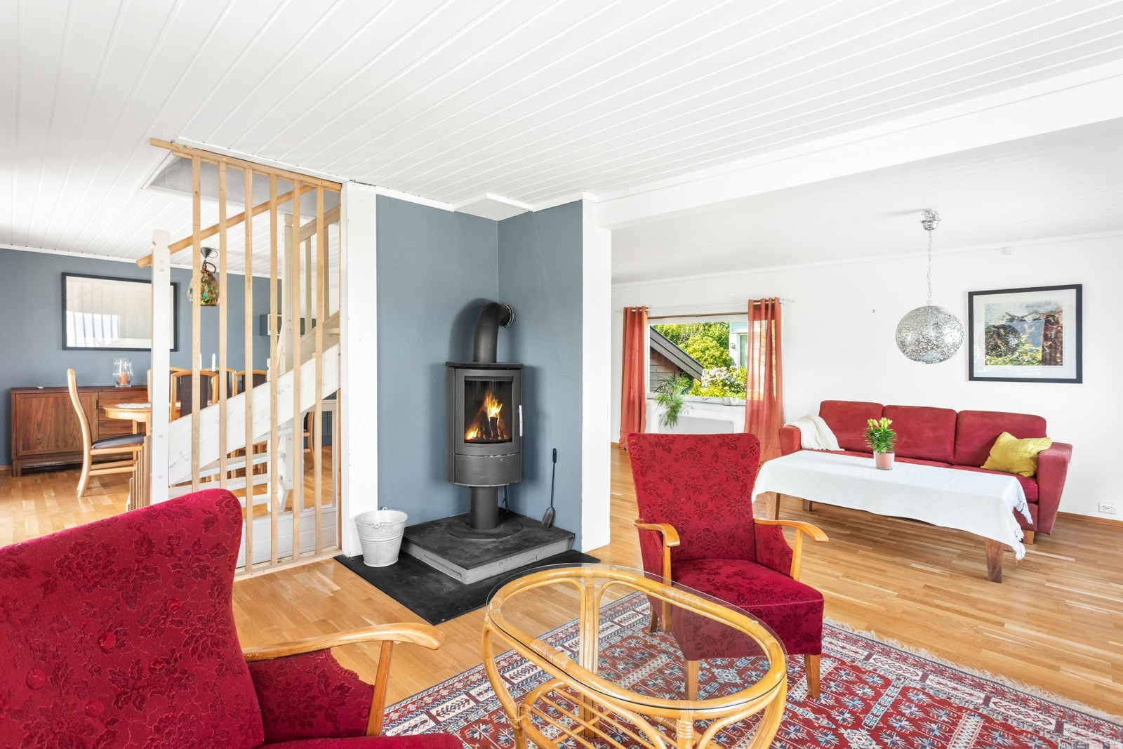 Lun og god vedovn for de kalde dagene, eller bare til kos og hygge Galleribilde