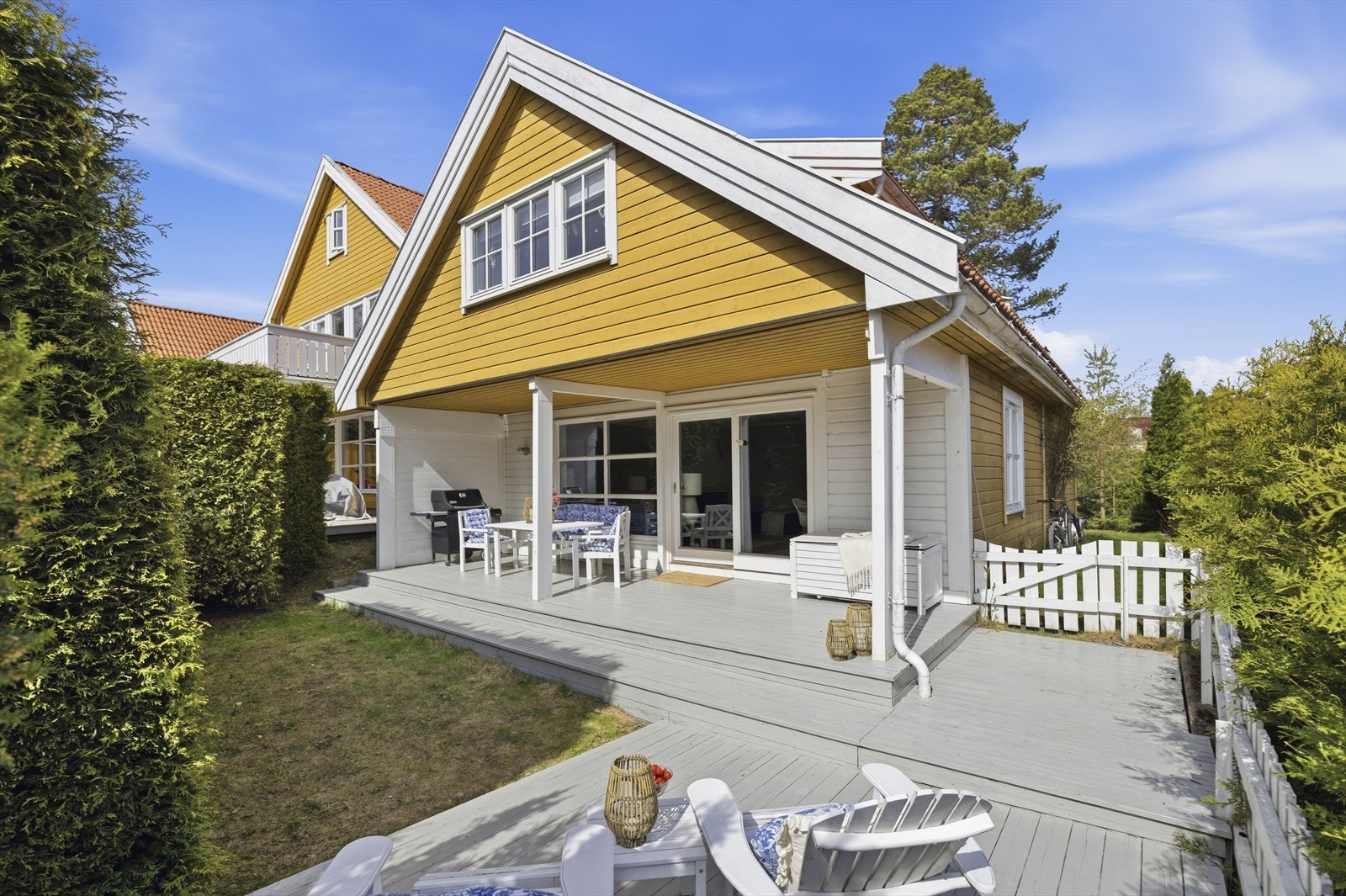 Superhyggelig uteområde med gode solforhold. Galleribilde