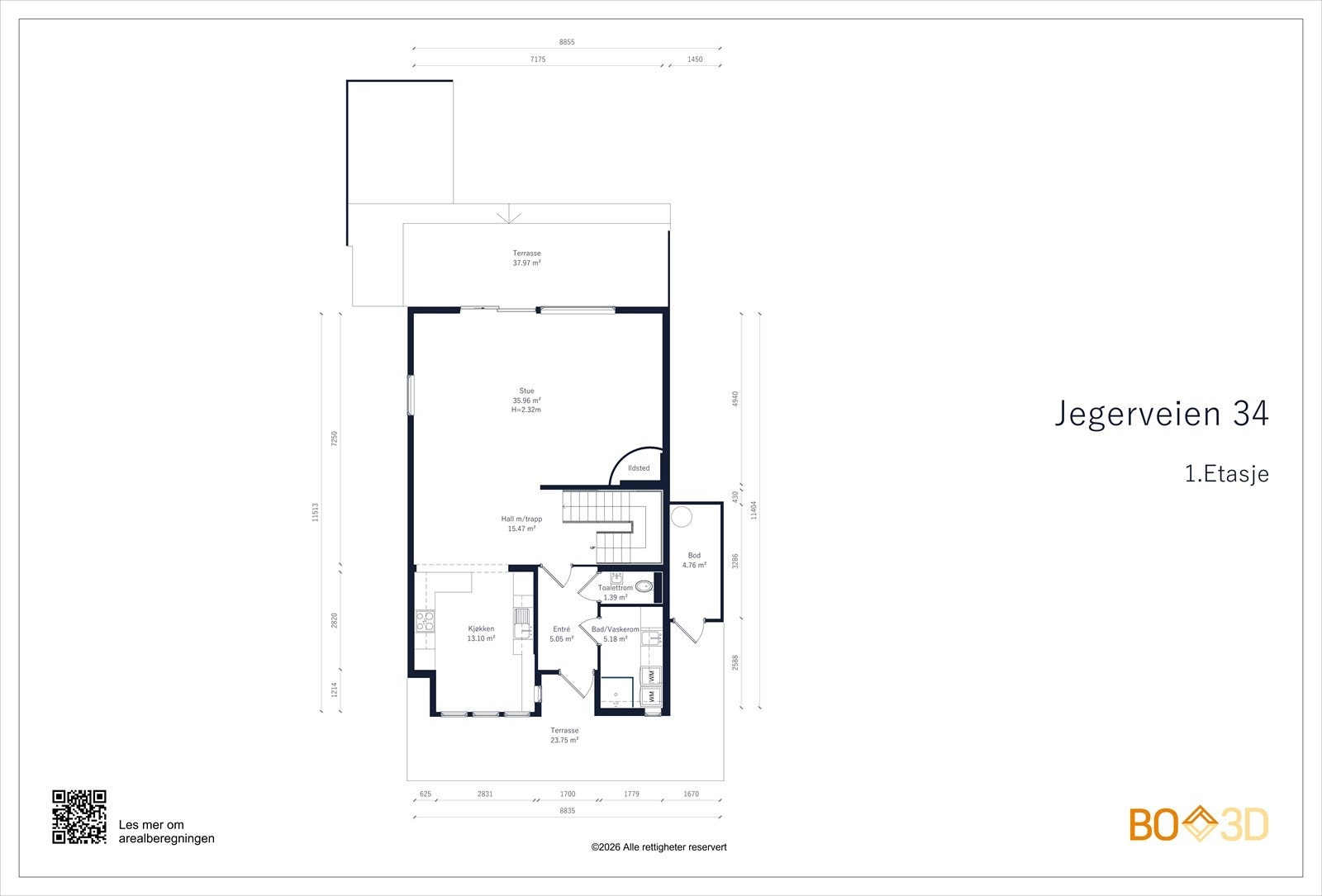 Første etasje (BRA 80 m²): Entré, vaskerom med dusj, separat toalett, romslig stue/spisestue med utgang terrasse og hage og kjøkken. Utvendig bod. Galleribilde