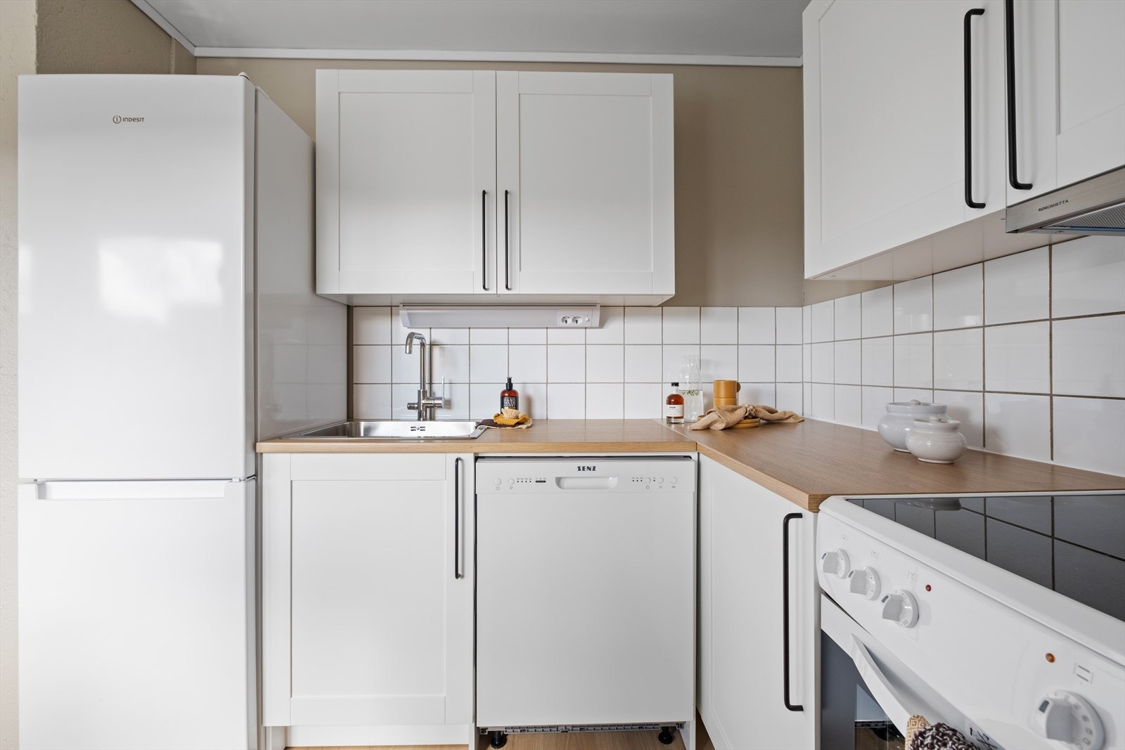 Kjøkkenet er også oppgradert med ny kjøkkeninnredning. Galleribilde