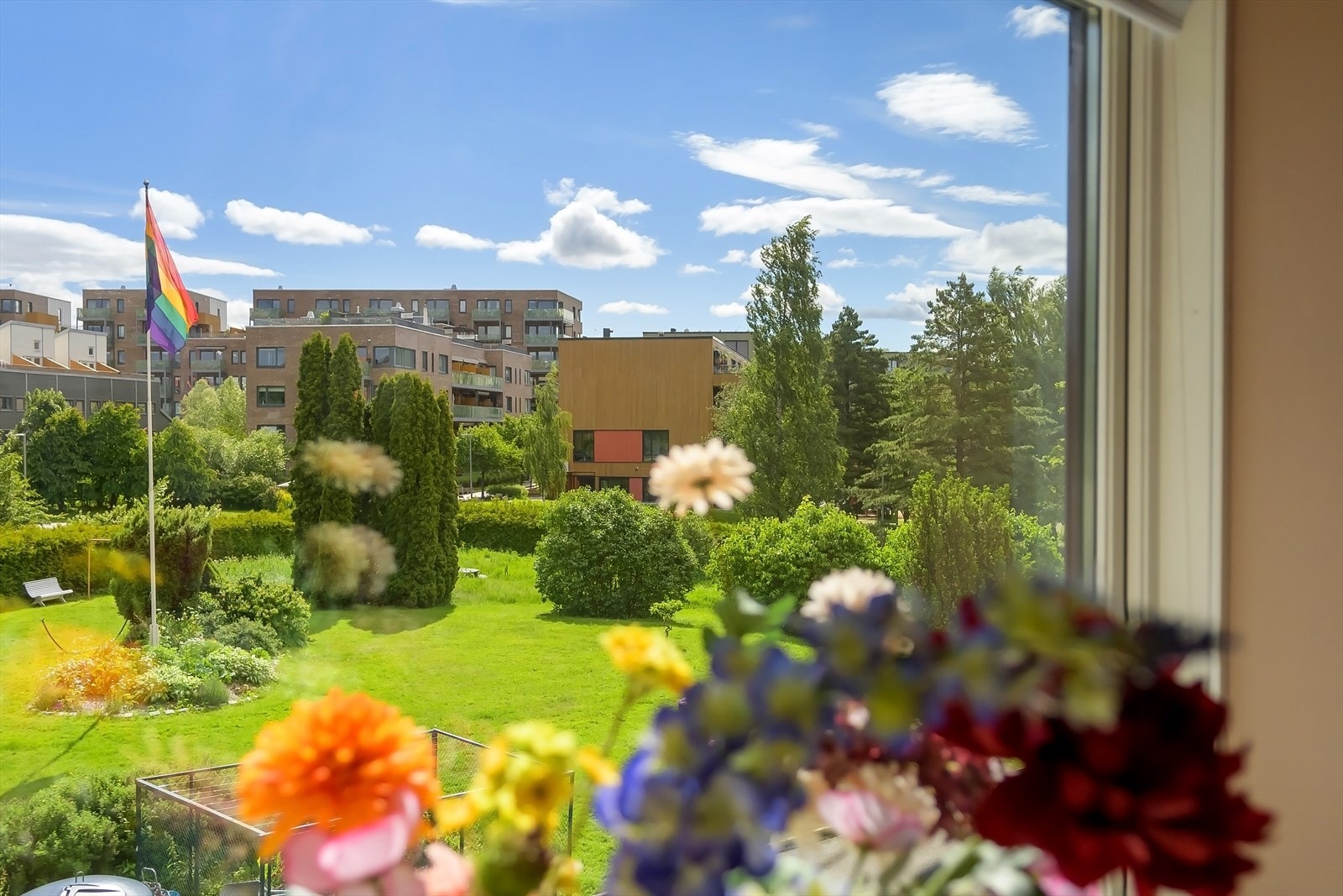 Idyllisk mot aksjelagets fellesarealer. Galleribilde
