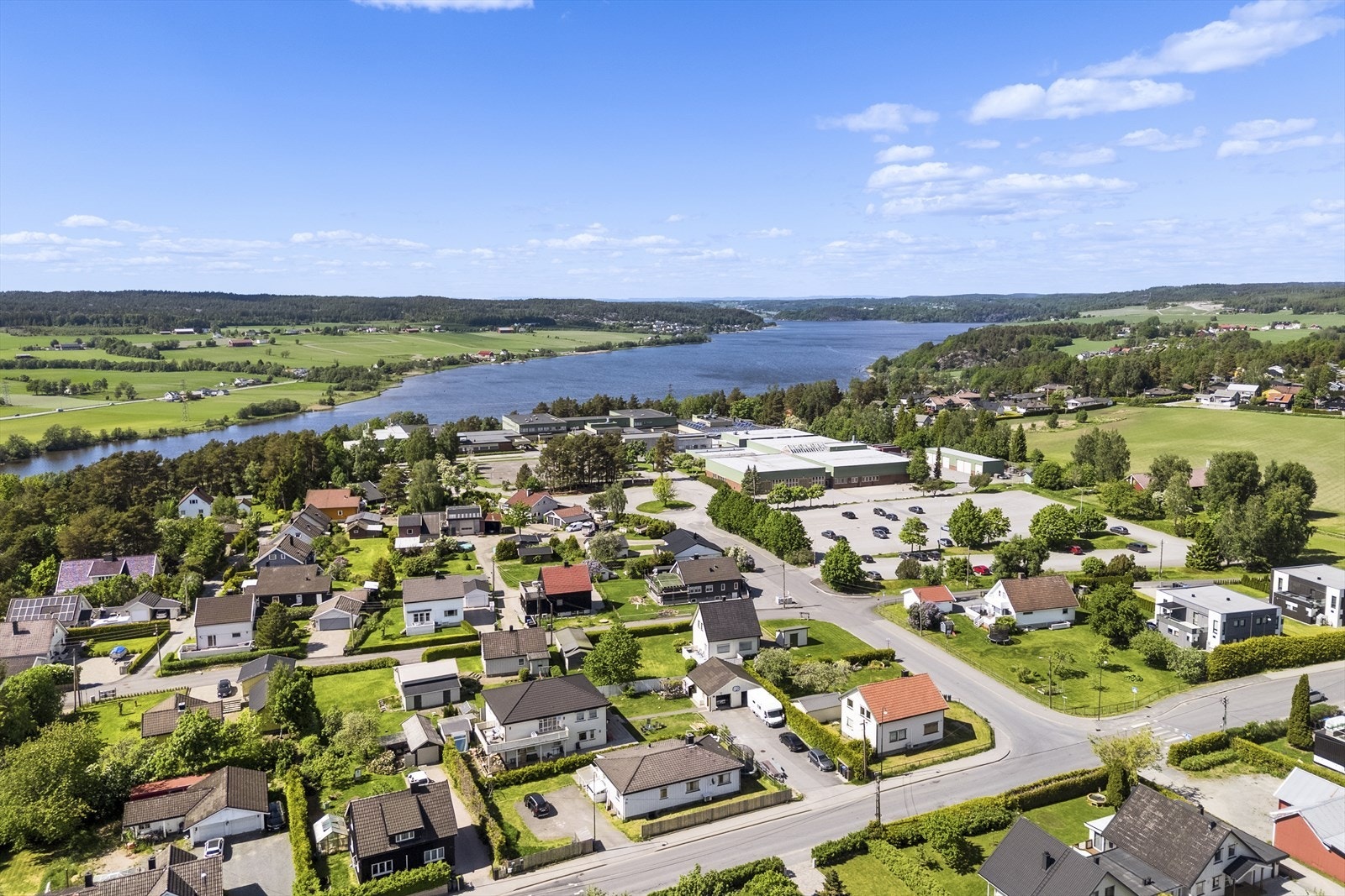 Attraktivt boligområde på Opstad/ Greåker- i bakgrunner ser vi Greåker VGS Galleribilde