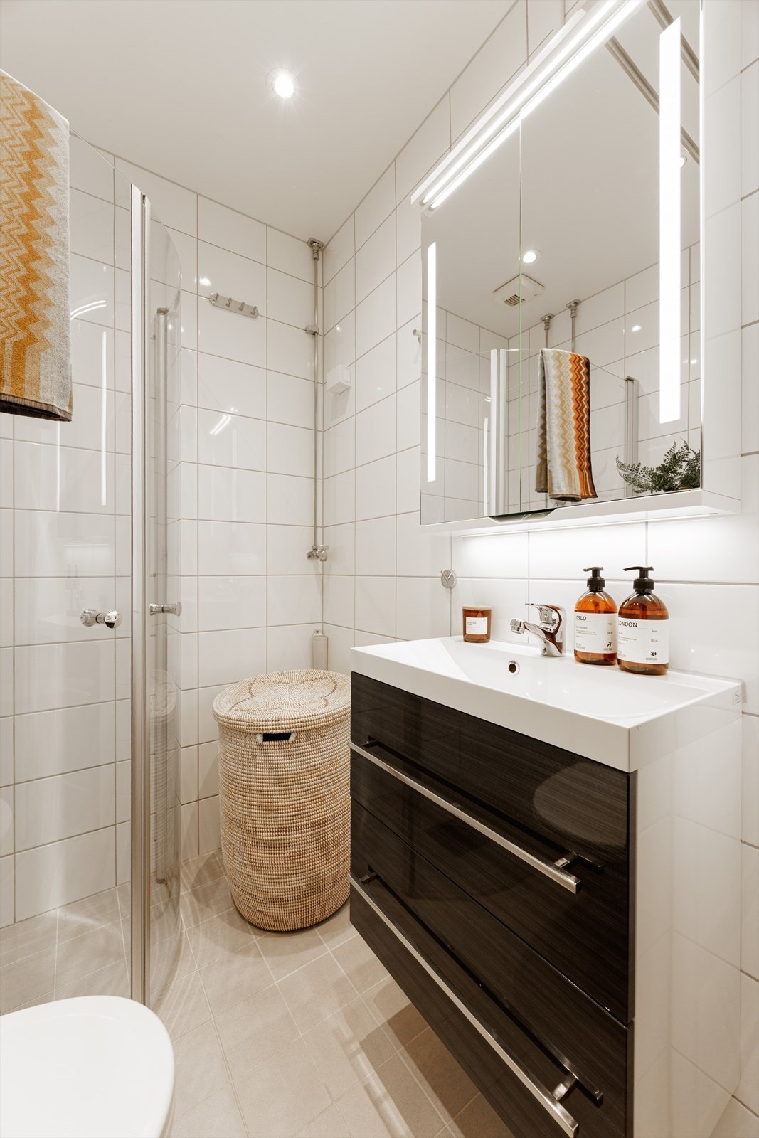 Badet ble oppgradert i 2015 i regi av borettslaget, hvor både tettesjikt, membran og sluk ble fornyet. Galleribilde