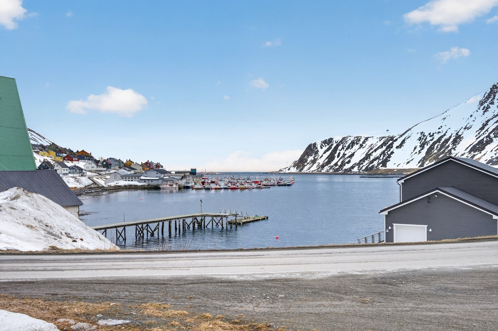 Utsikt fra boligens avkjøring Galleribilde