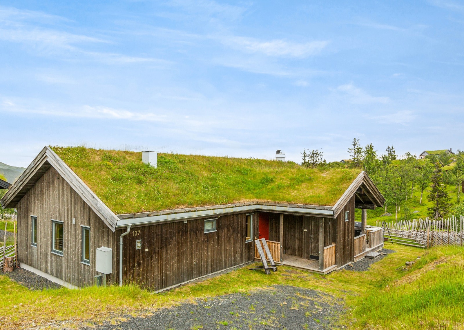 Hytta er beliggende i det populære hytteområdet Gamlestølen i Etnedal Galleribilde