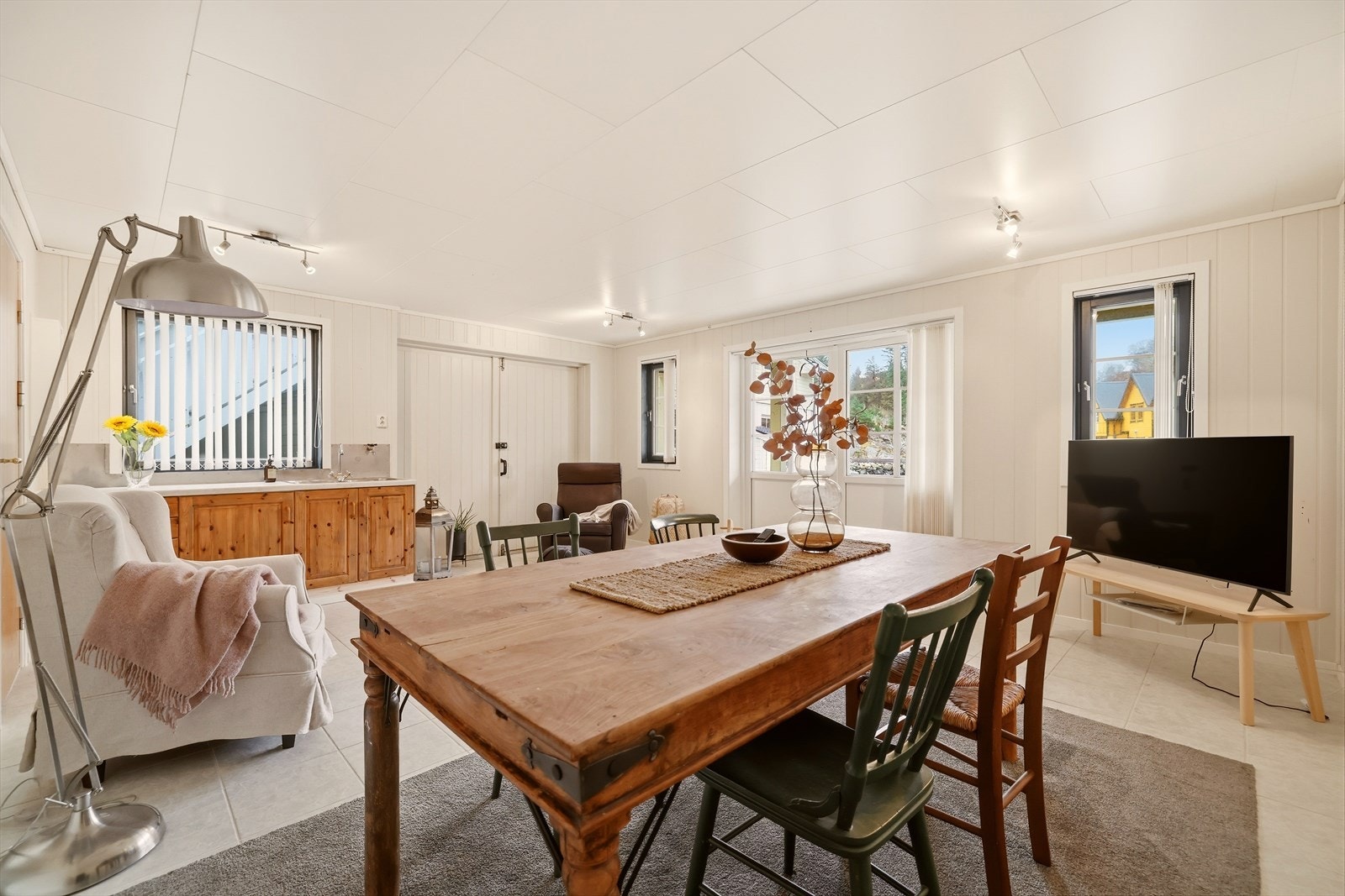 Stort allrom som måler 26,3m² med en rekke bruksmuligheter. Galleribilde