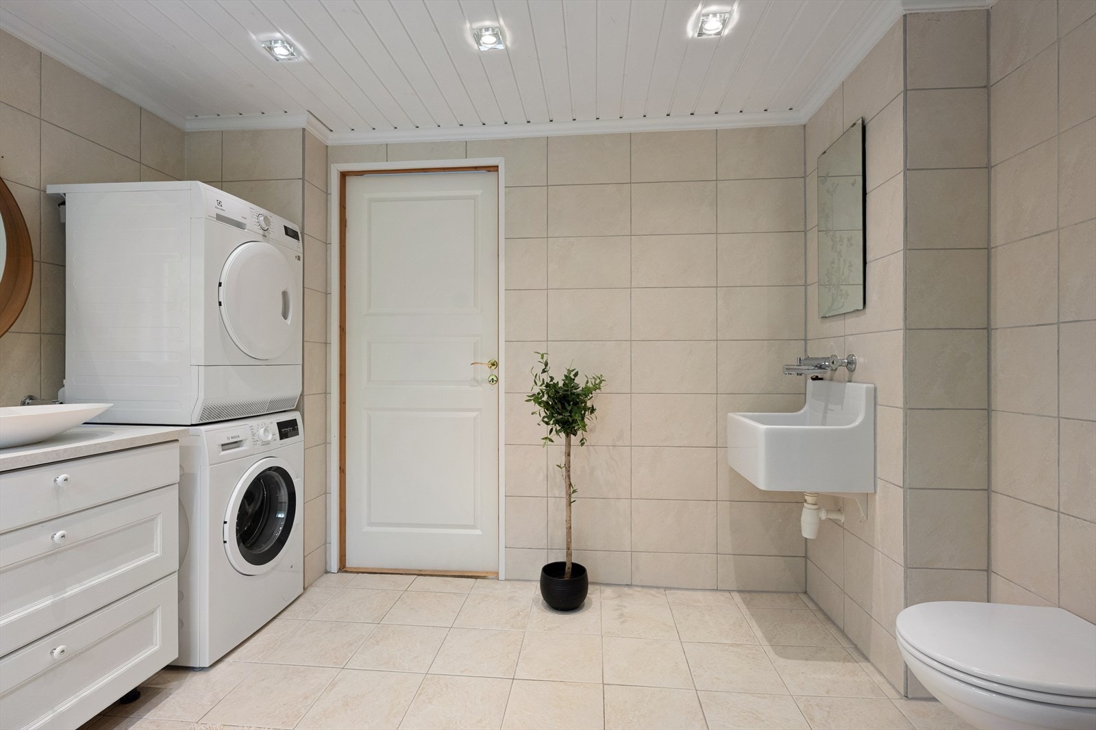 Deler av badet er byggemeldt som bod. Galleribilde