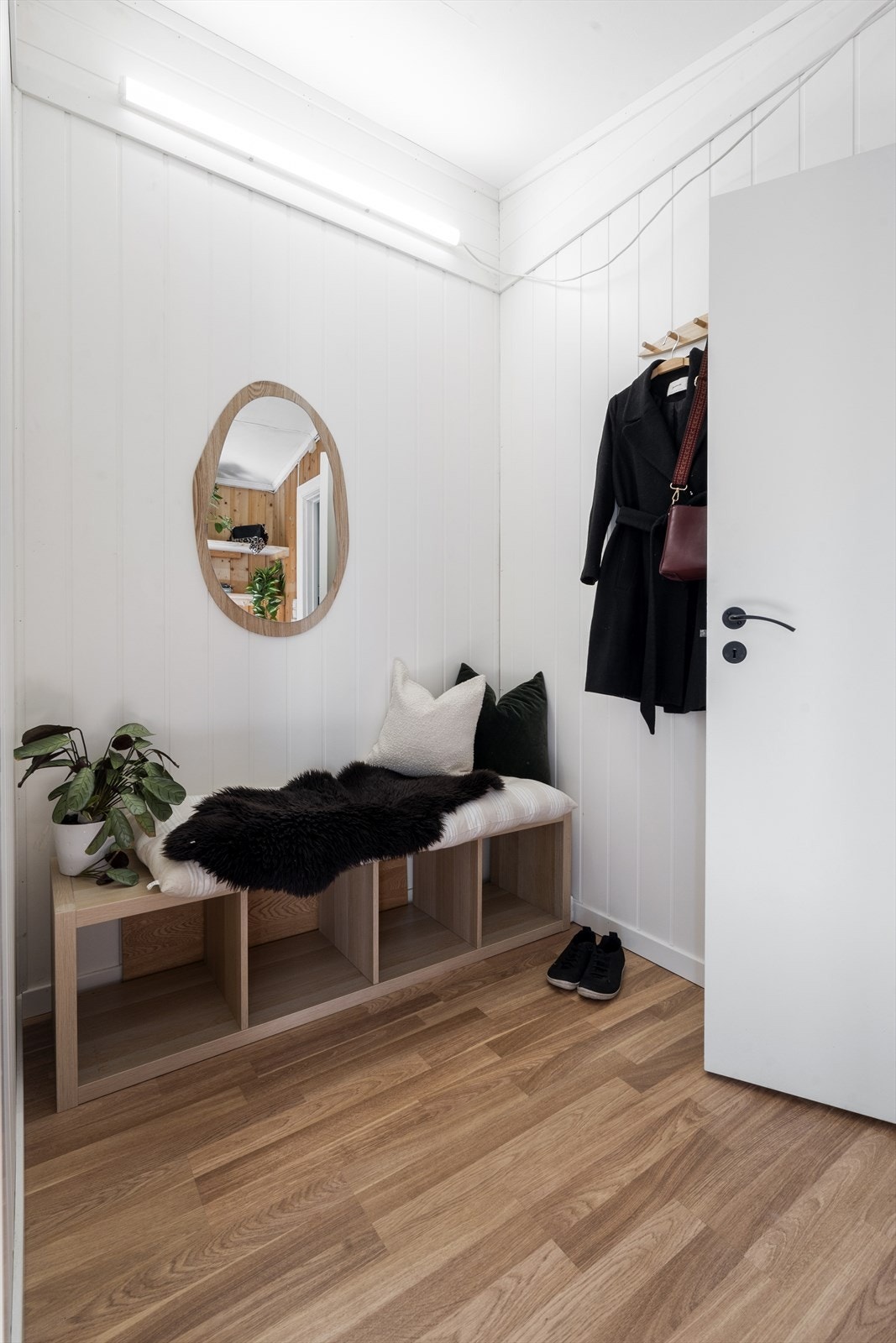Entréen i 1. etg. ble pusset opp i 2020. Galleribilde