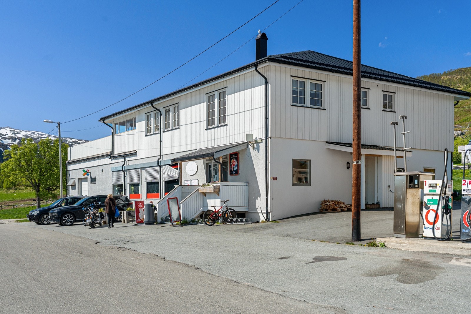 Det tar ca. 20 minutter å gå til lokalbutikken. Galleribilde