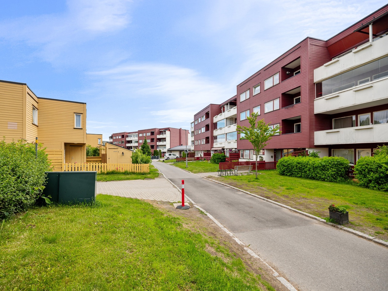 Borettslaget er veletablert og er omkranset med et nydelig grøntområde. Galleribilde