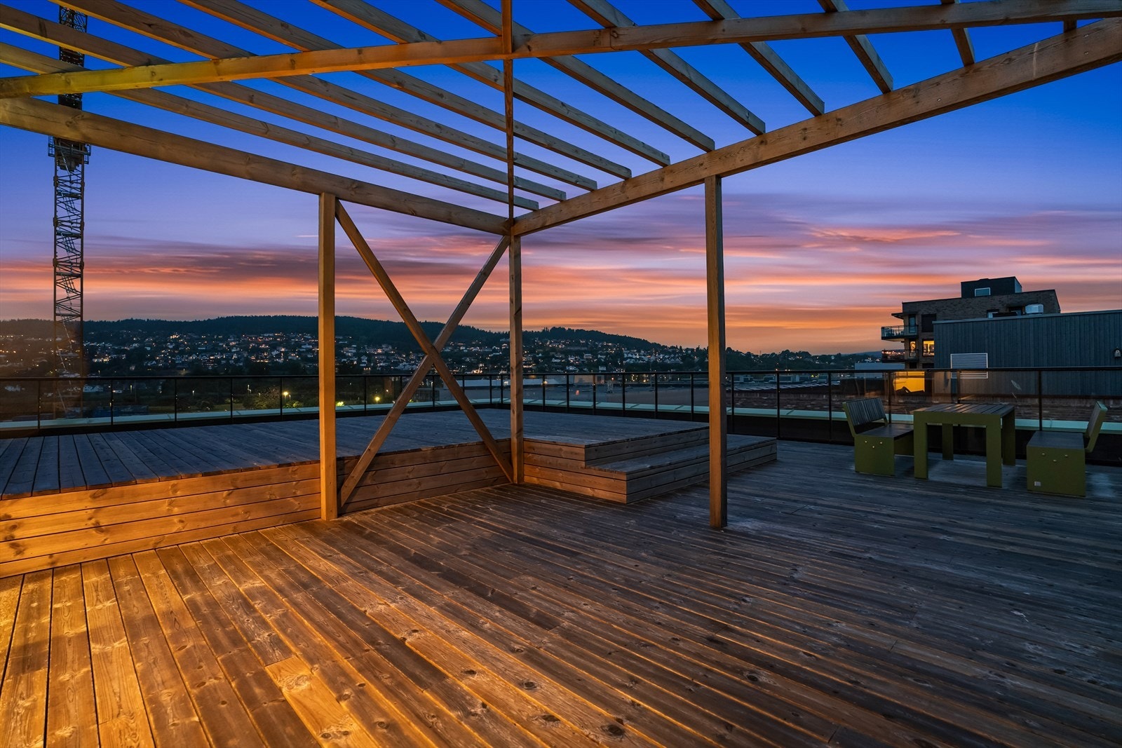 Sommerdagene kan også tilbringes på en felles takterrasse med panoramautsikt! Galleribilde