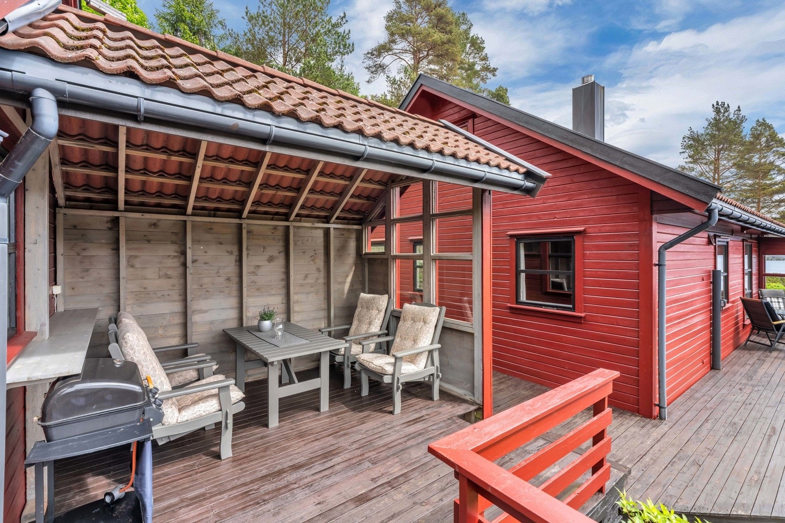 Grillbua er perfekt til grilling og kos i all slags vær. Galleribilde