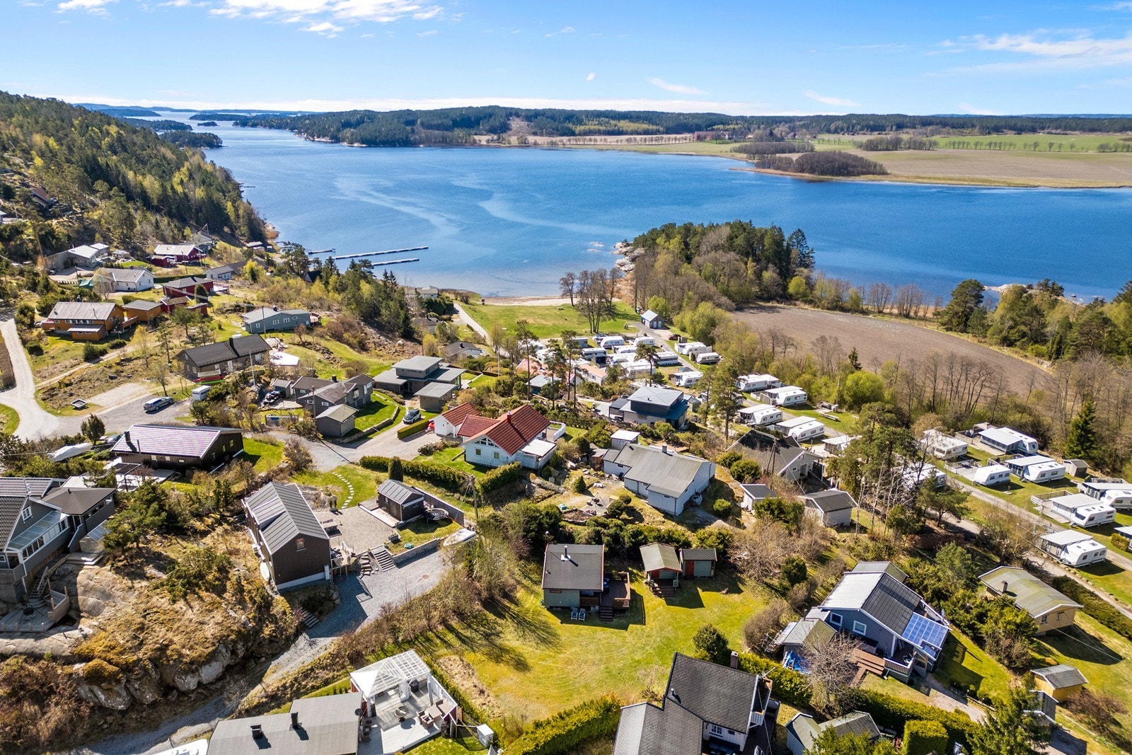 Beliggenhet med flott utsikt over kystlandskapet. Galleribilde