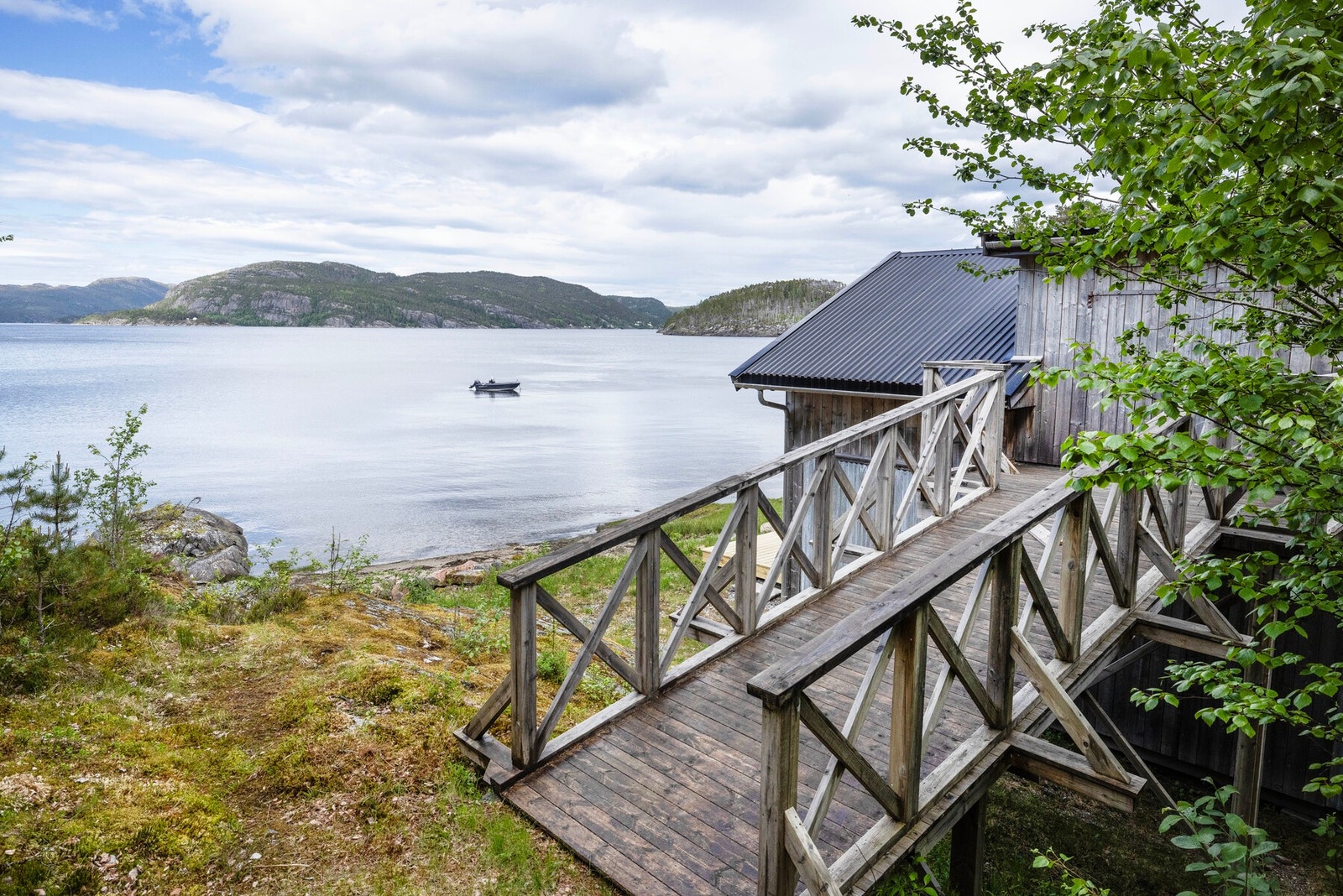 Naust fra 2011 med lagerloft Galleribilde