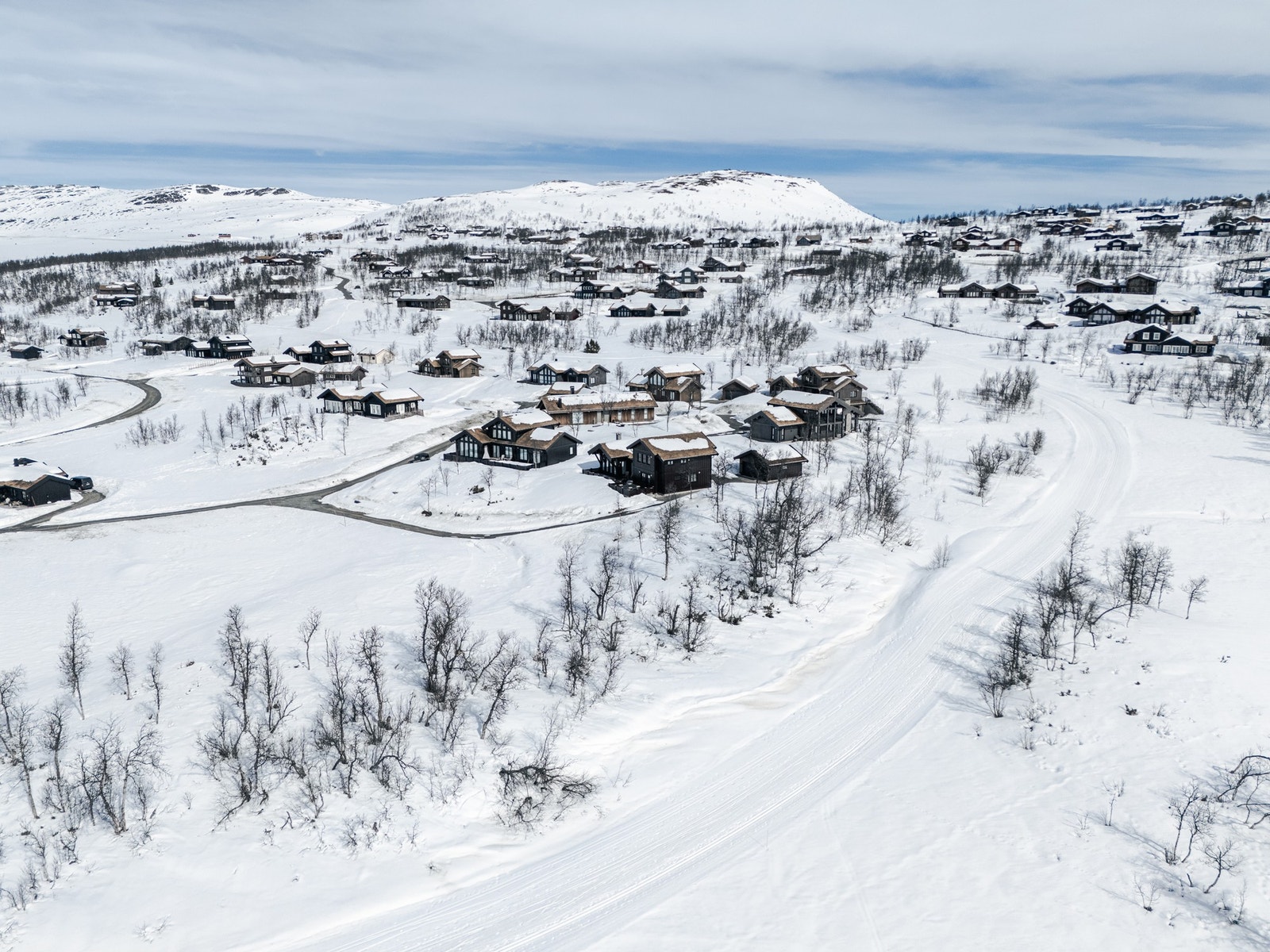 Skiløypen grønn 1 som leder inn i fjellheimen. Galleribilde