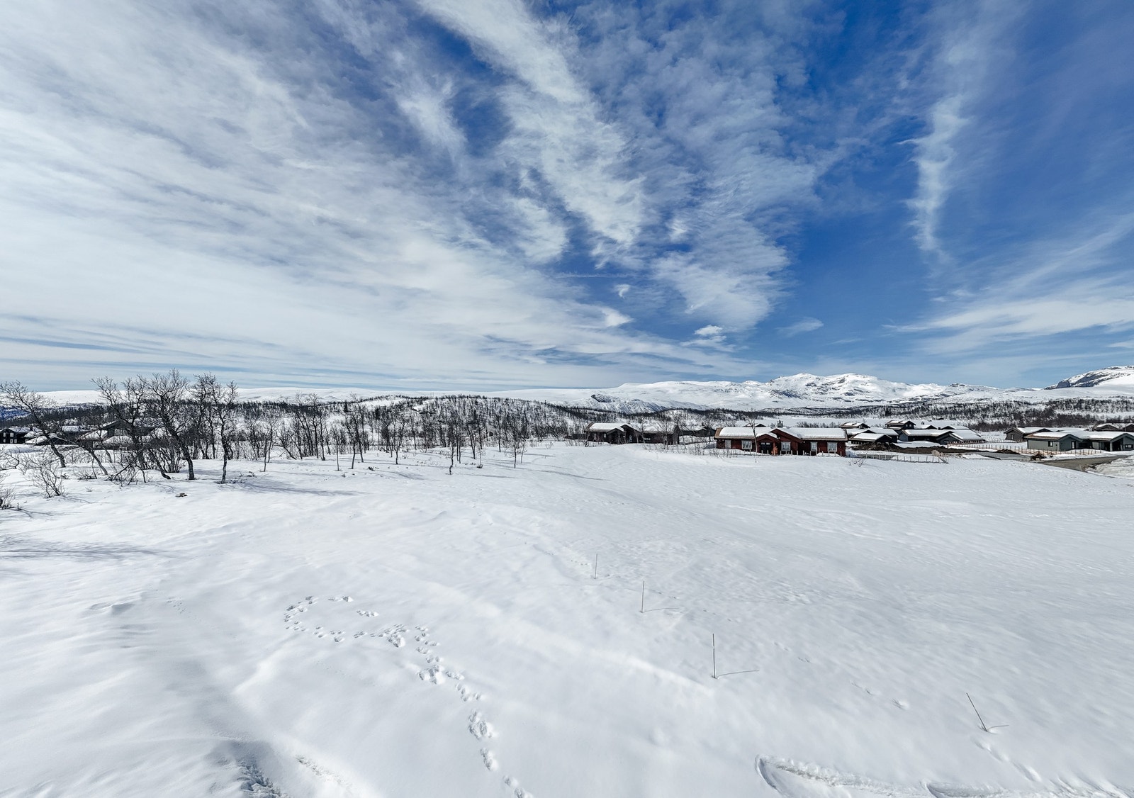 Utsikt mot Mugnetind og Slettefjell Galleribilde