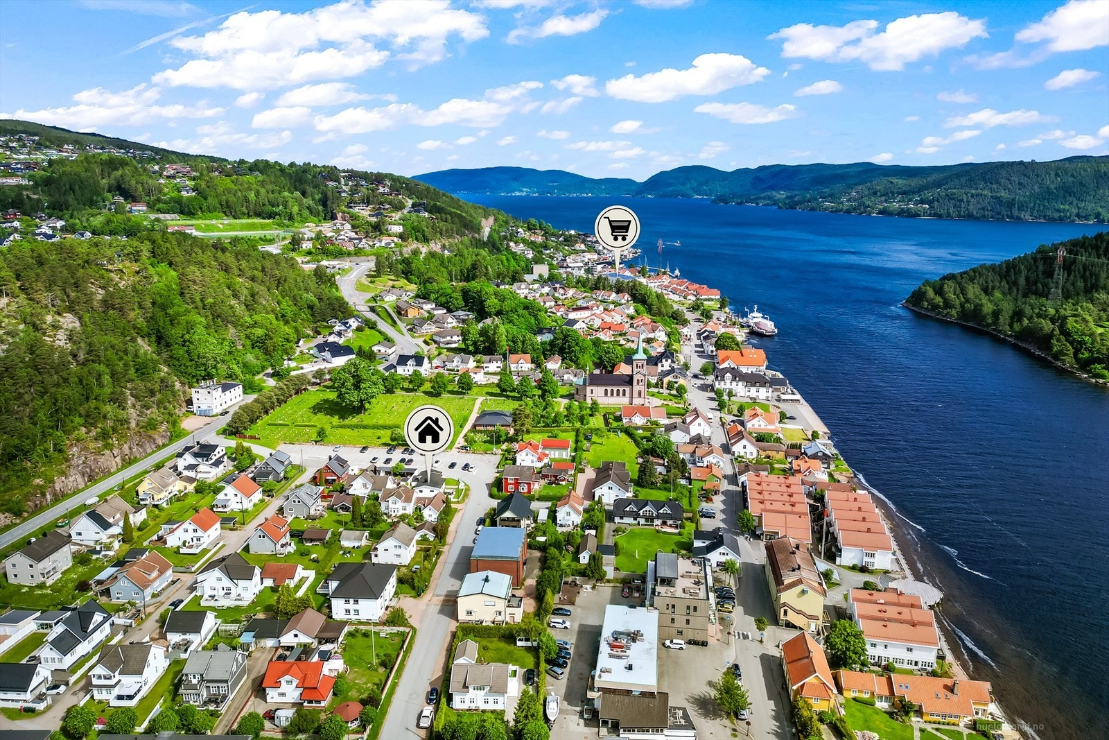 Sentral beliggenhet i Svelvik med gangavstand til sentrum. Galleribilde