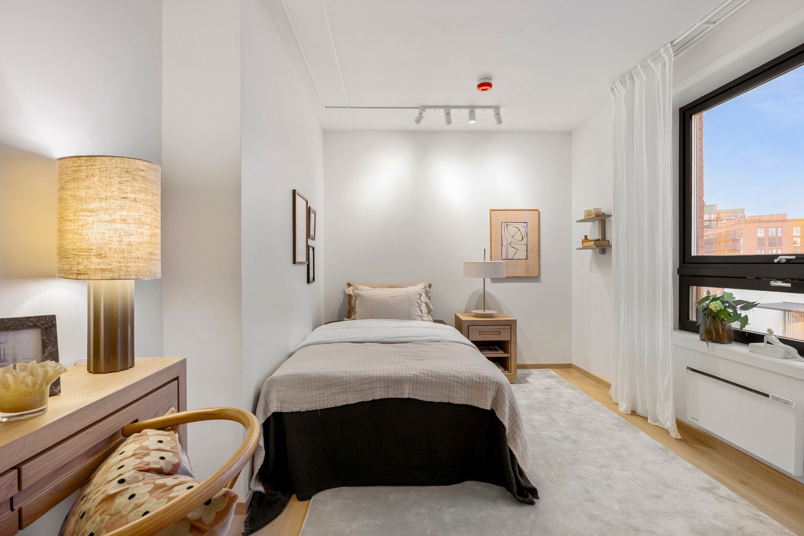 Velkommen inn til OBOS Eierkollektiv og eget eiet rom med eget privat bad Galleribilde