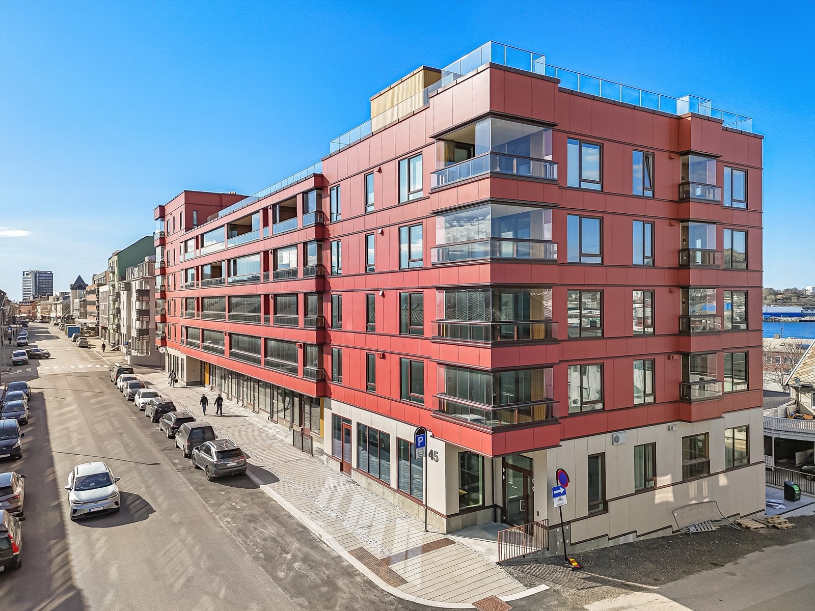 Leiligheten har en attraktiv og sentral beliggenhet midt i hjertet av Bodø. Galleribilde