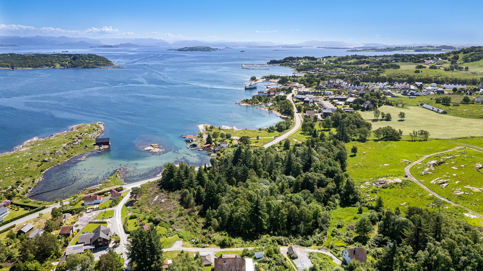 Eiendommen er ca. 25 mål Galleribilde
