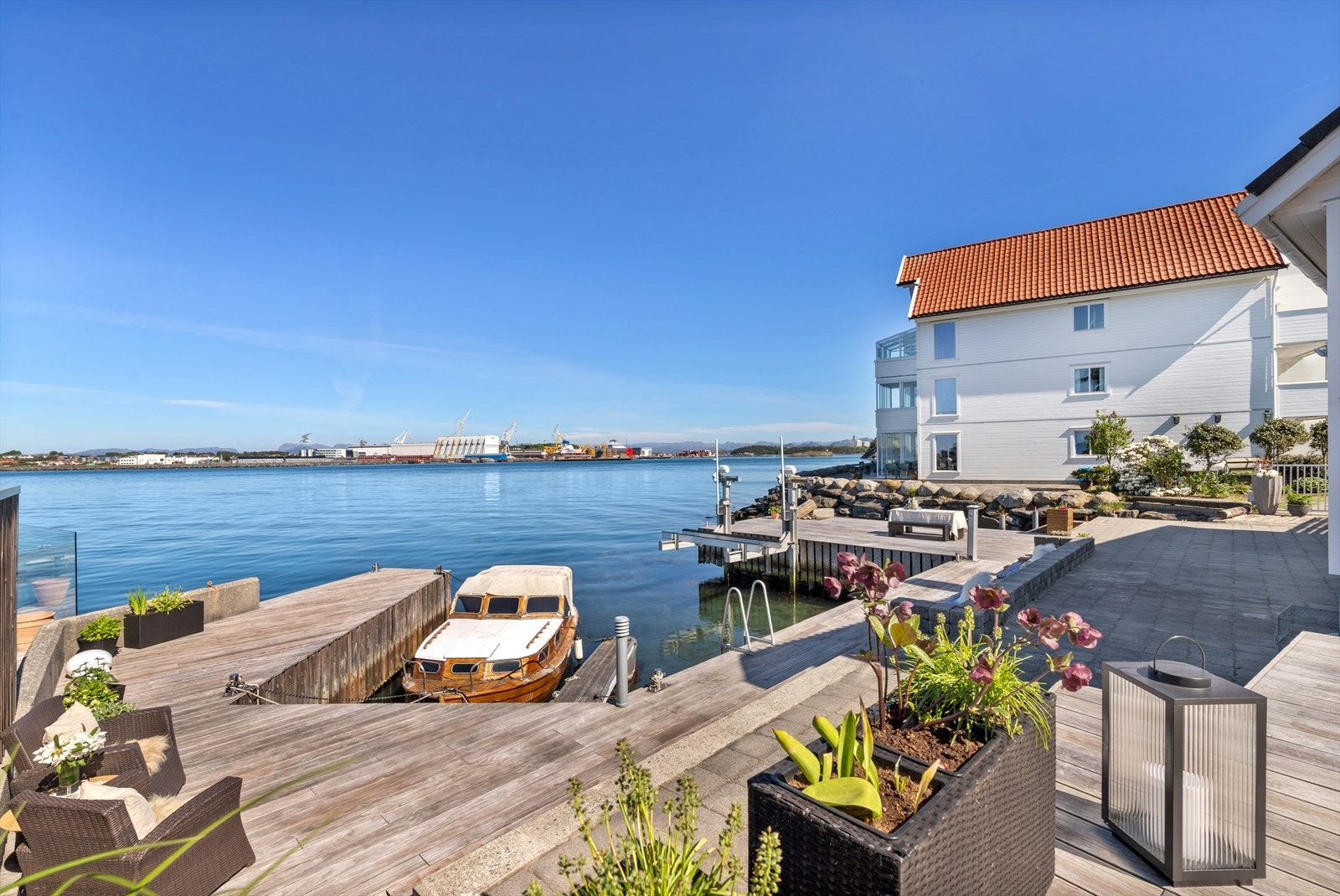 Brygge - dagens konstruksjon er ikke godkjent Galleribilde