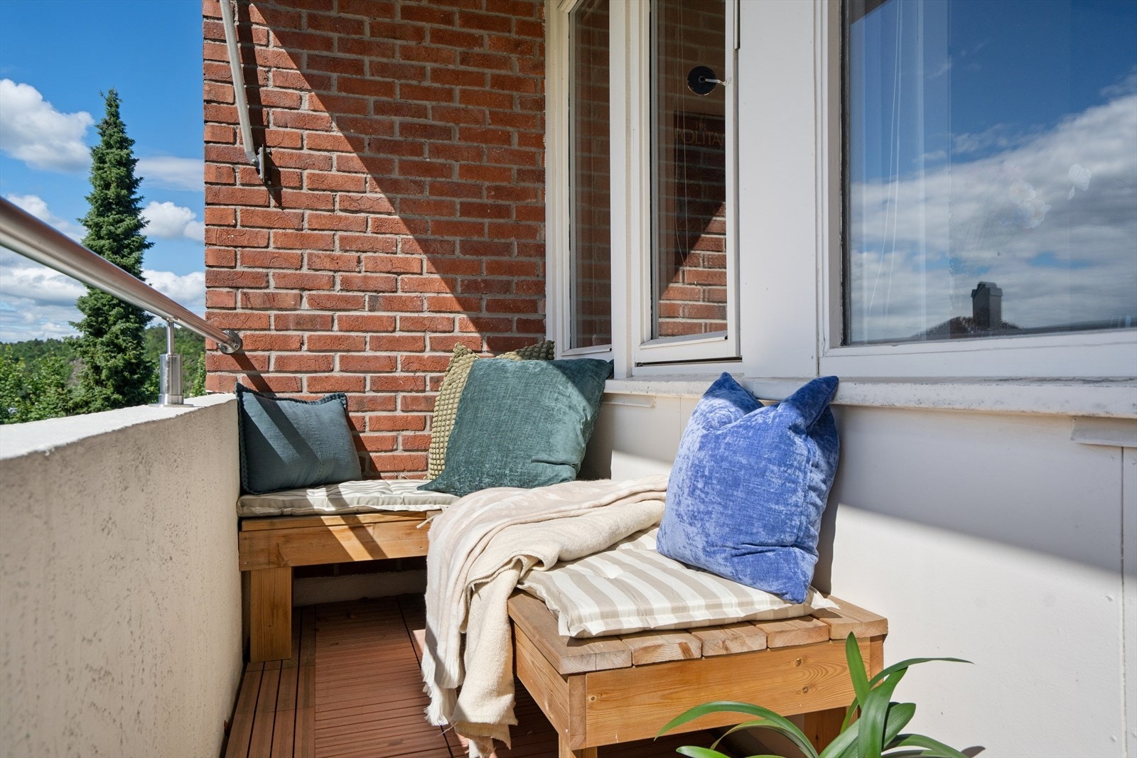 Det er plass til en mindre sittegruppe. Galleribilde