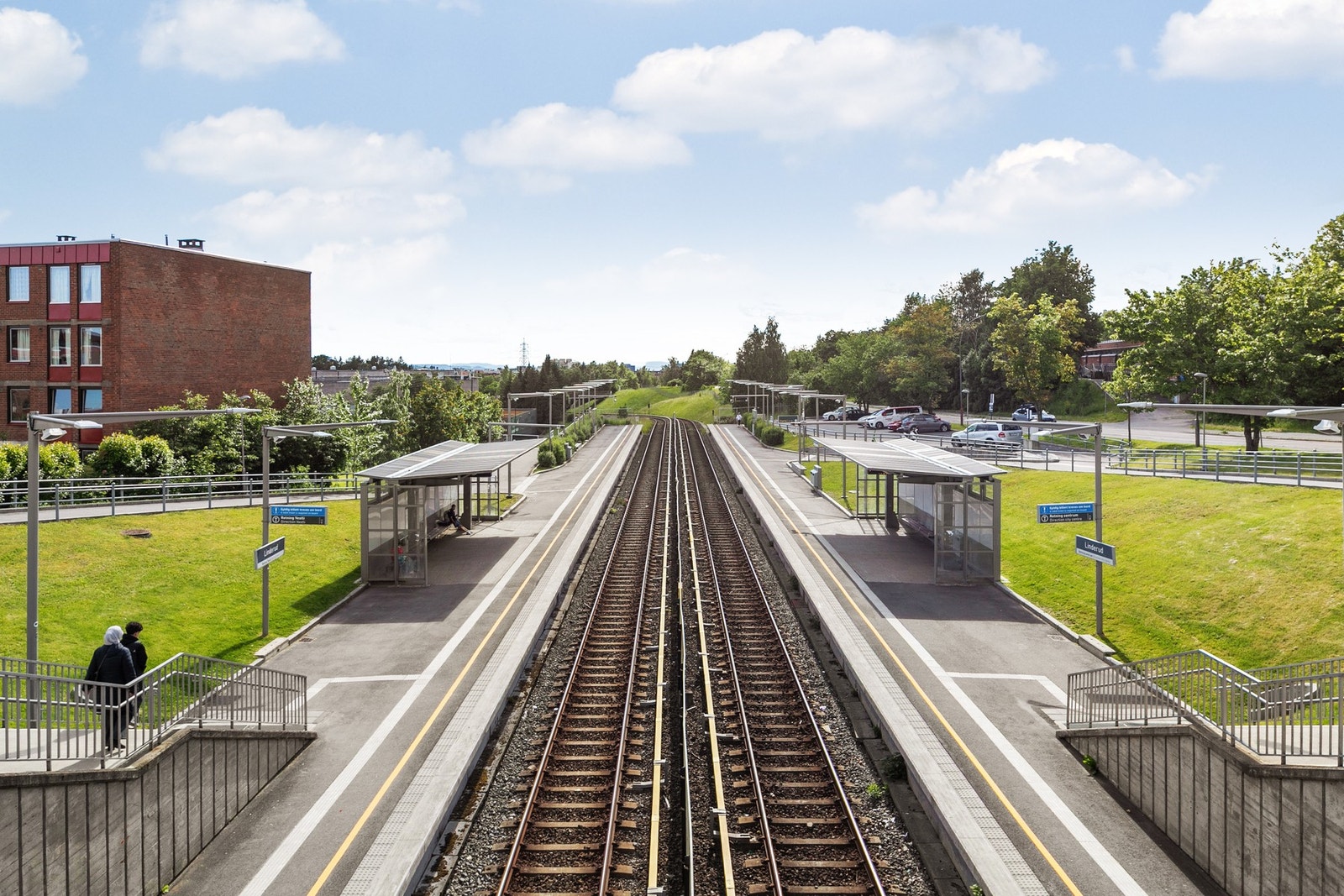 Umiddelbar nærhet til en rekke servicetilbud og gode kollektivforbindelser. Galleribilde